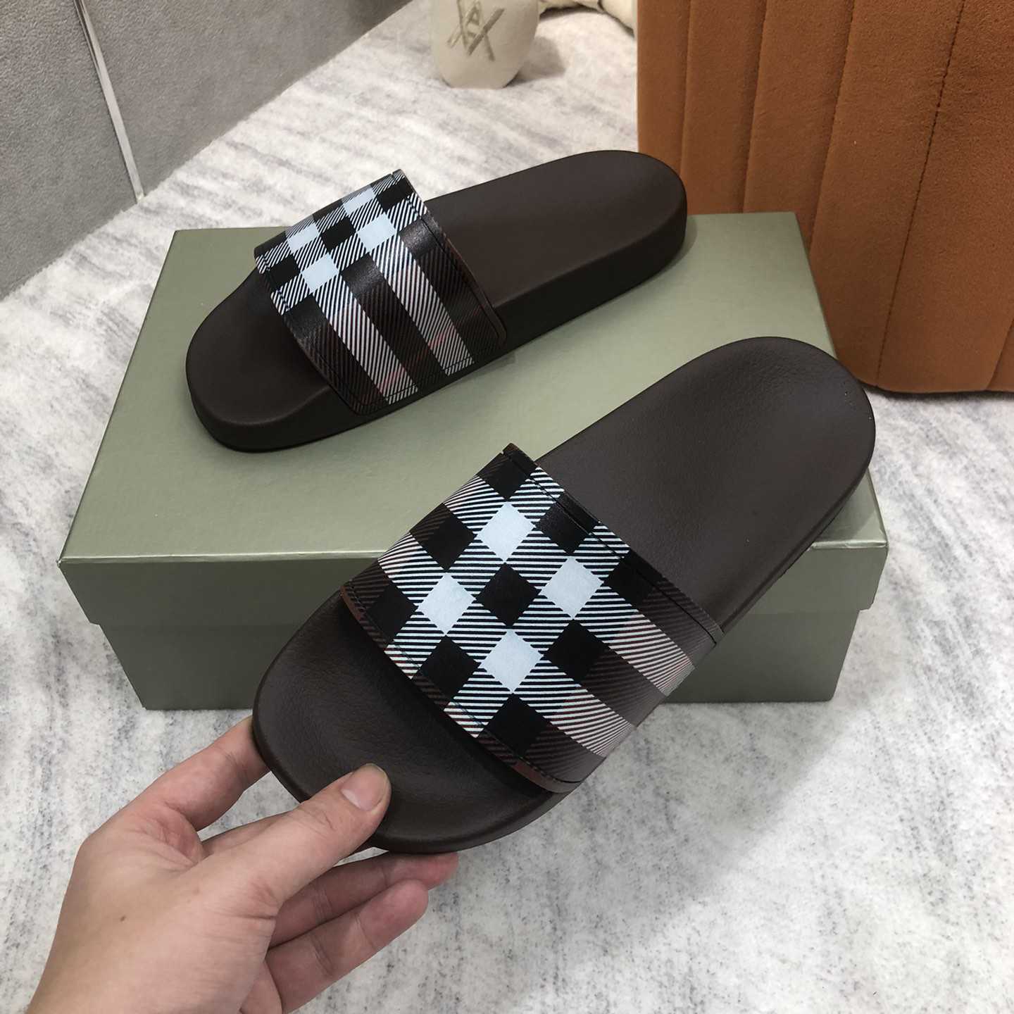 Burberry Check Print Slides - 