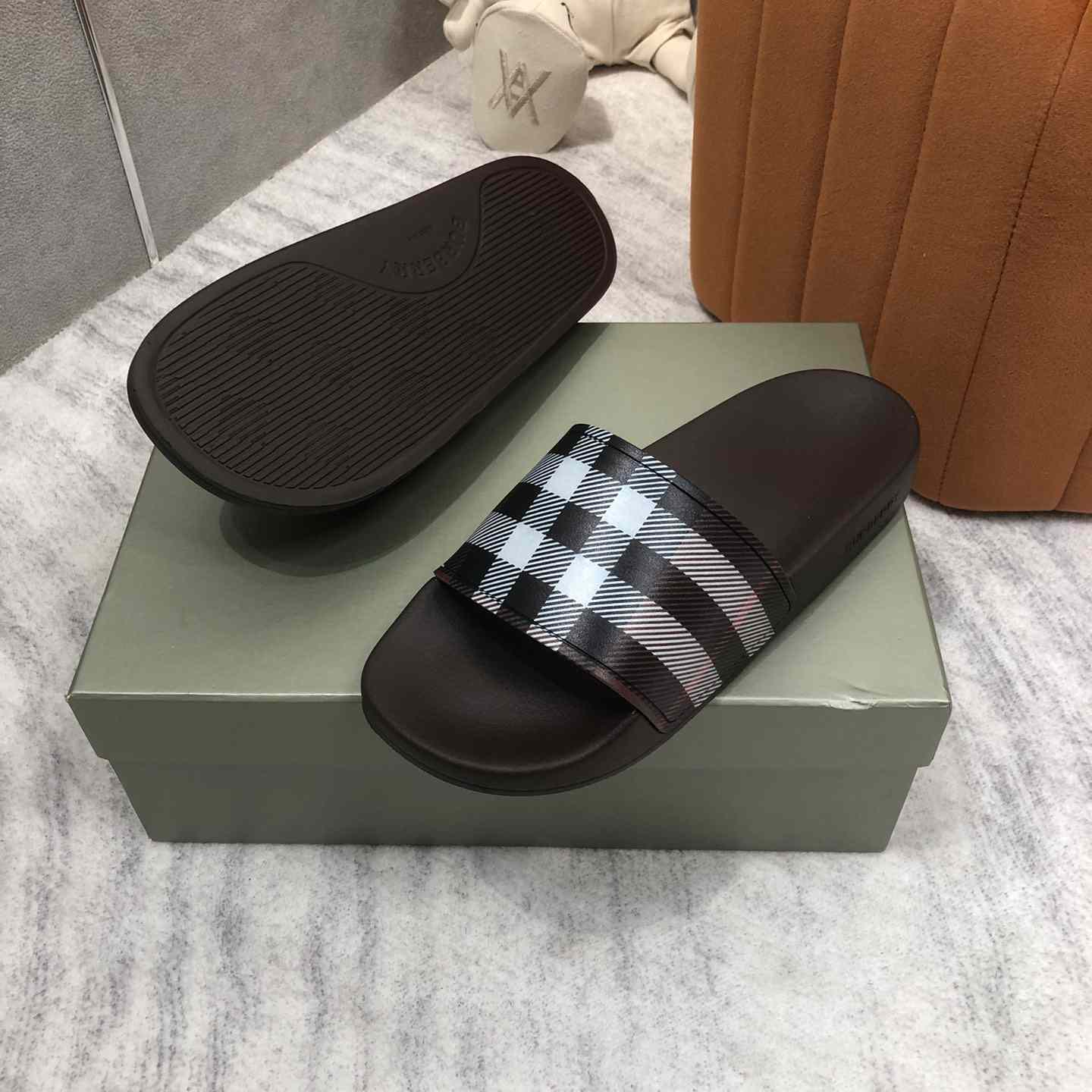 Burberry Check Print Slides - 