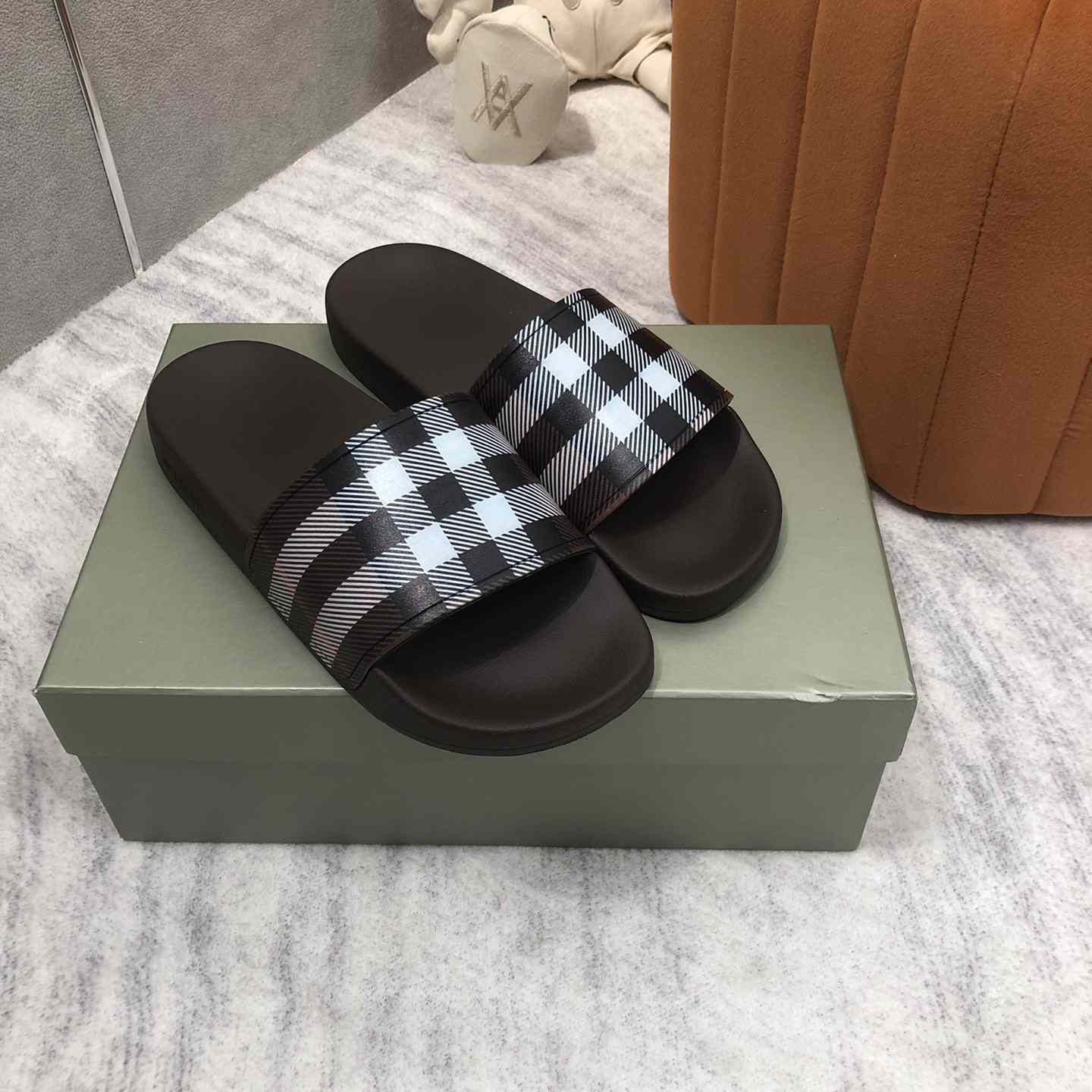 Burberry Check Print Slides - 