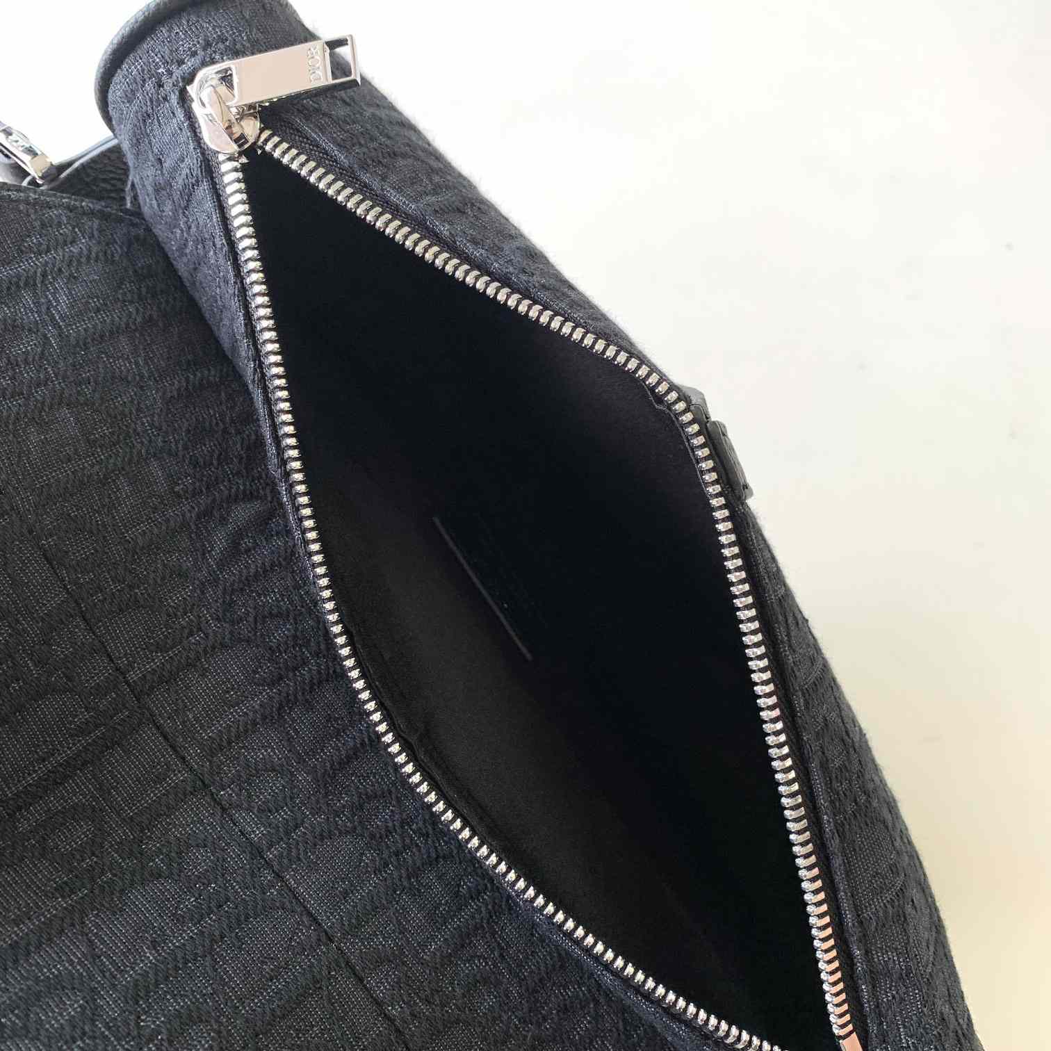 Dior Saddle Bag   (20 x 28.6 x 5cm) - 