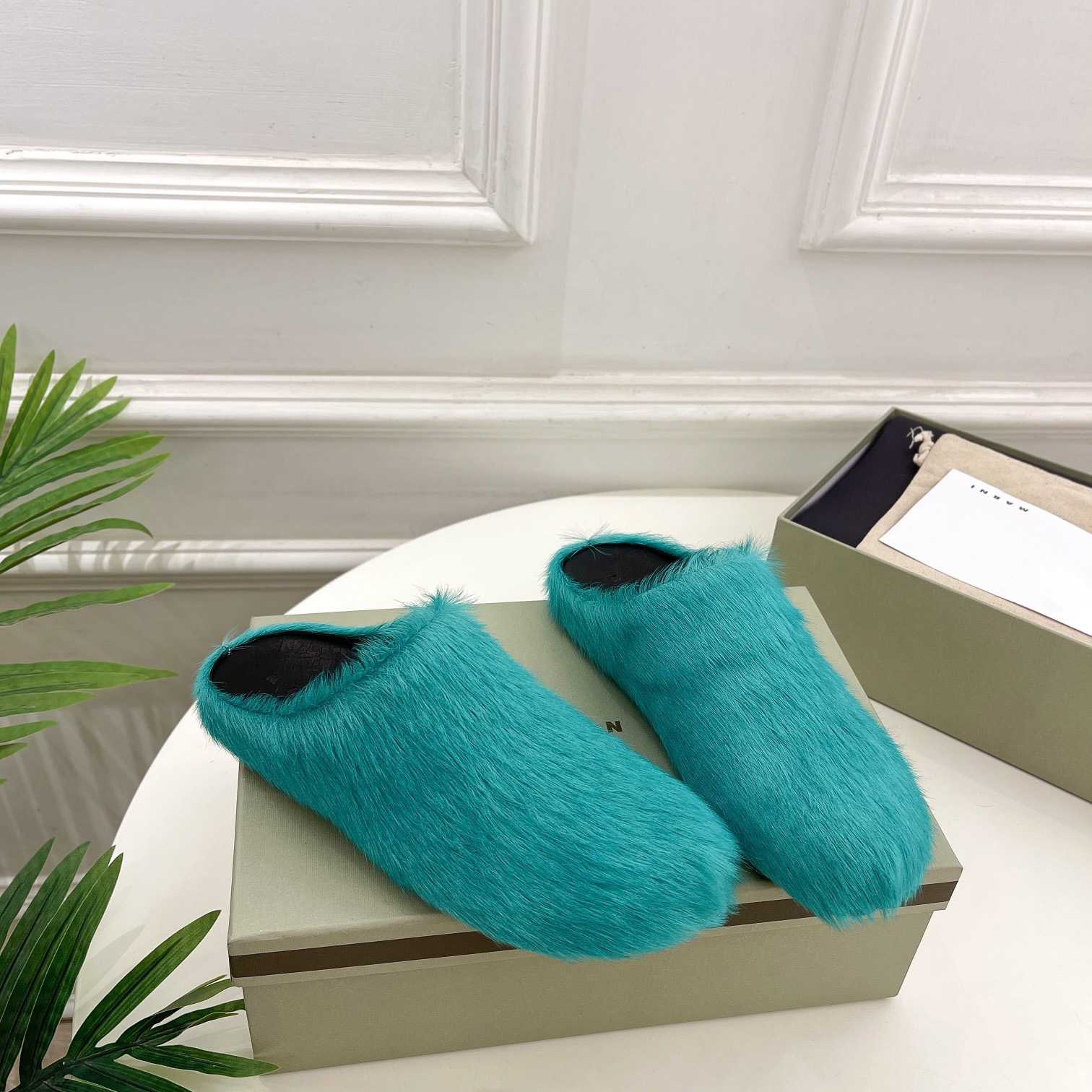 Marni Fussbett Slip-On Flat Mules - PerfectKickZ