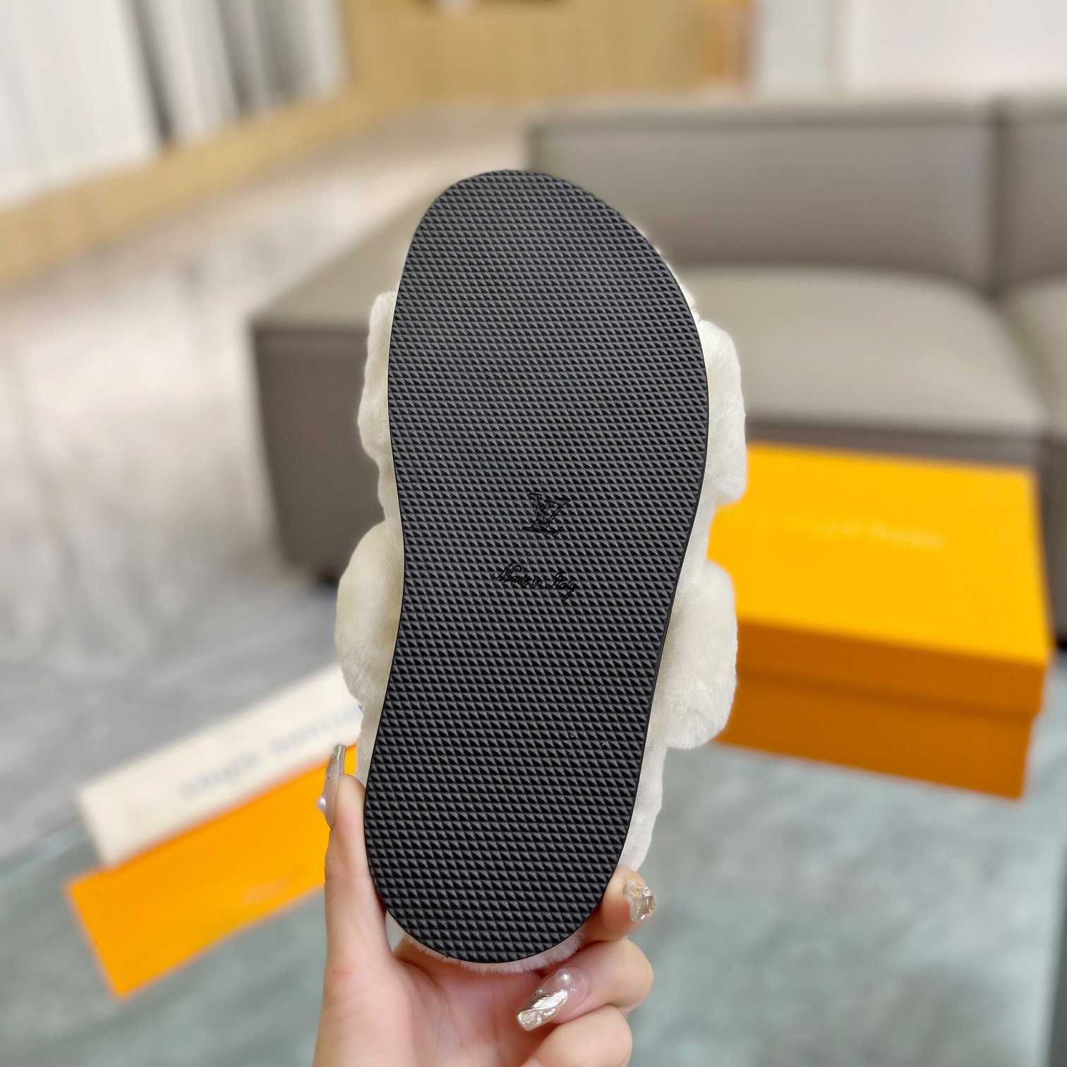Louis Vuitton LV Sunset Comfort Flat Mule - PerfectKickZ