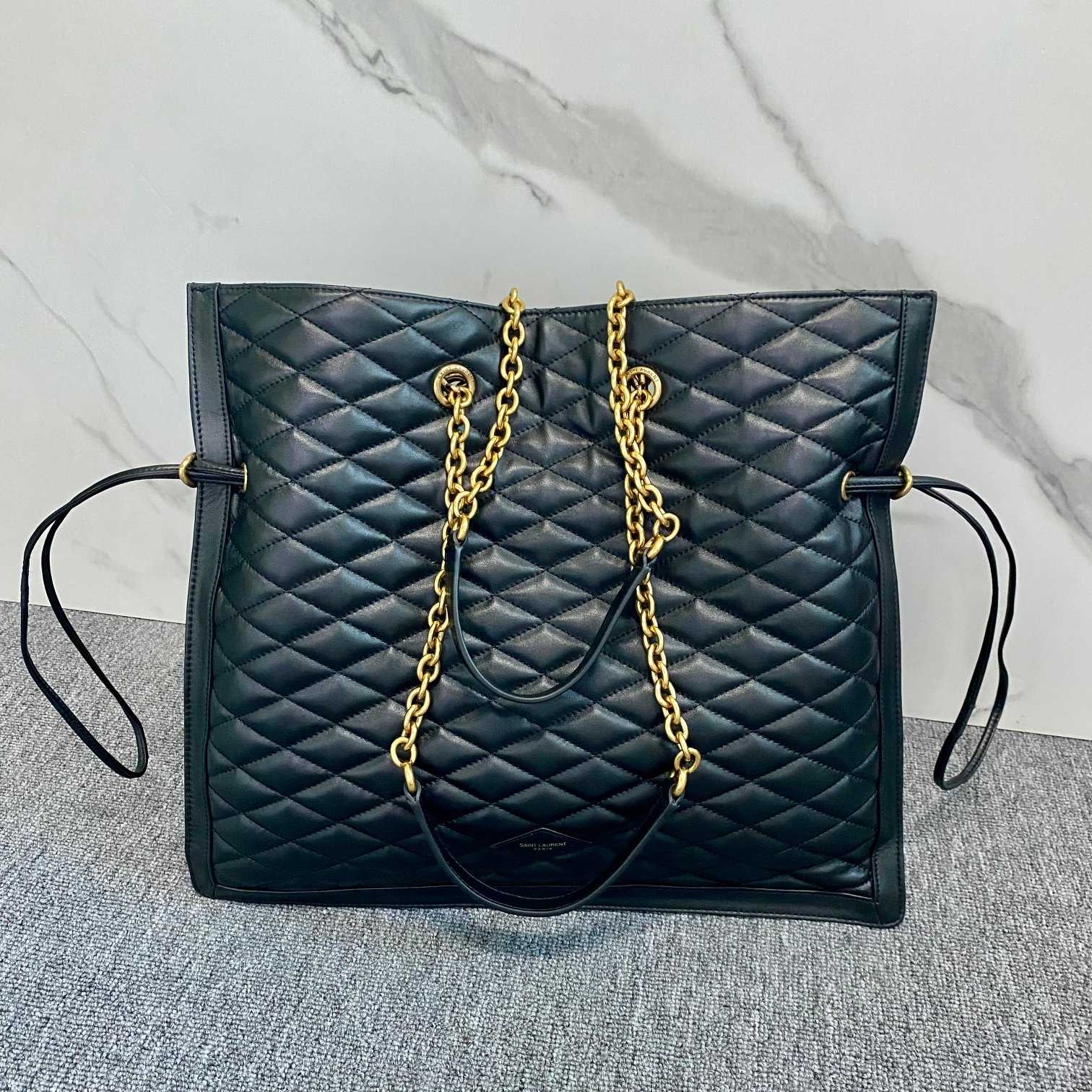 Saint Laurent Quilted Shoulder Bag (41.1x3x36.8cm) - PerfectKickZ