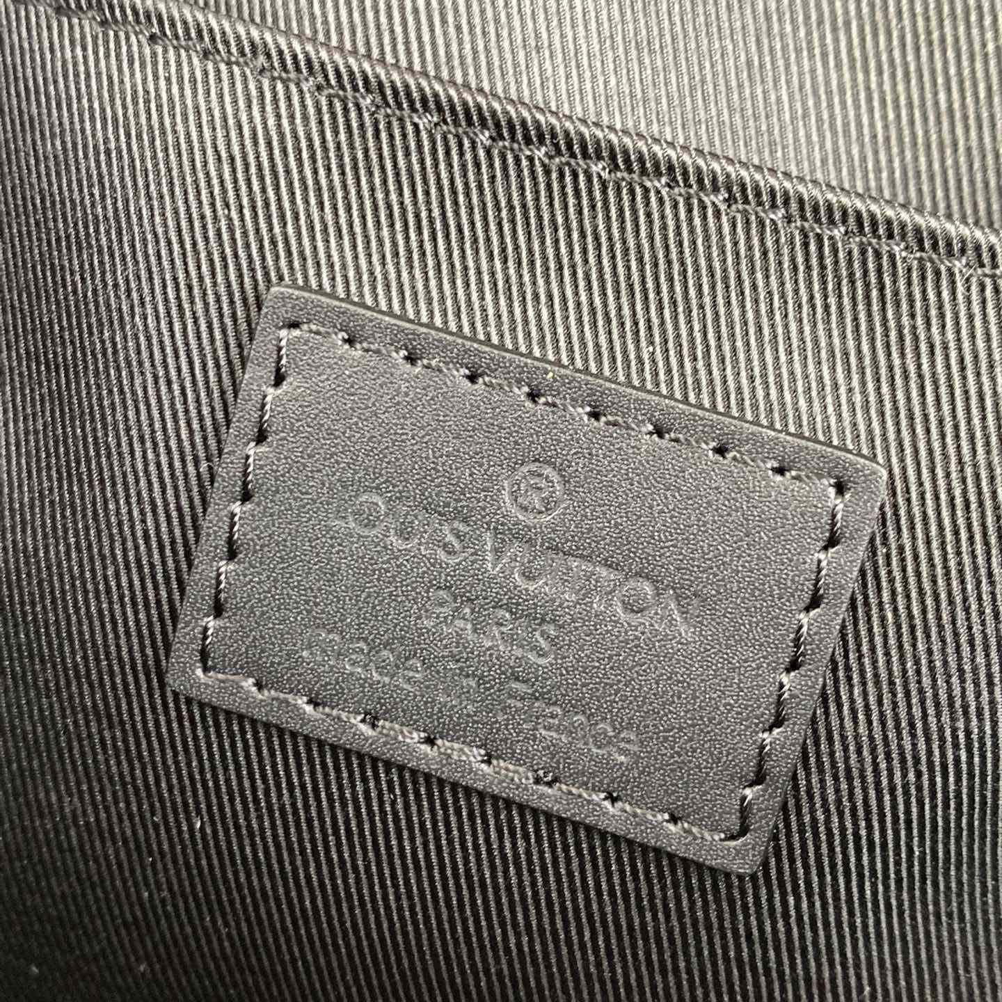 Louis Vuitton LV Moon Crossbody (24.5 x 16 x4.5cm)  M23835 - PerfectKickZ