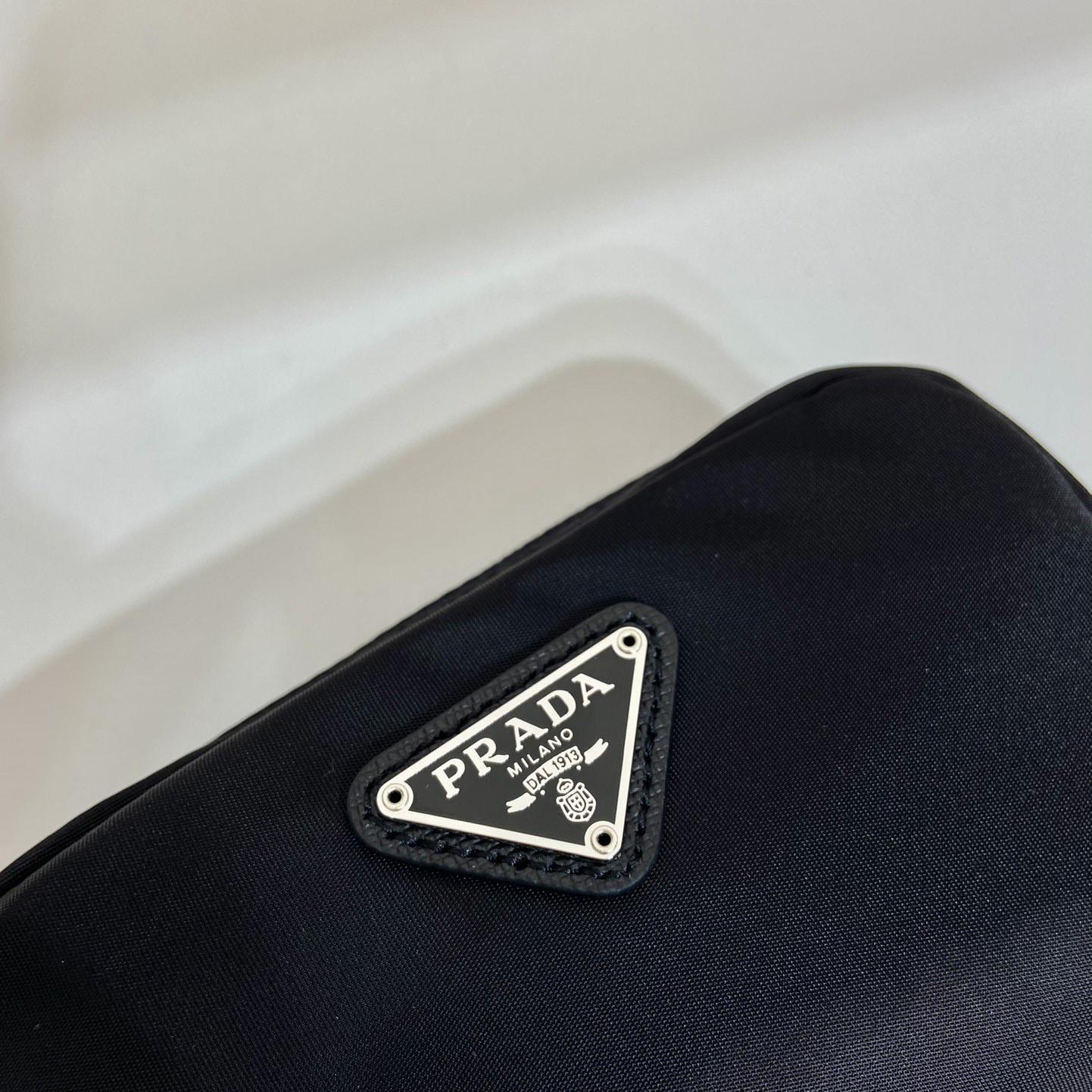 Prada Re-Nylon Necessaire - 