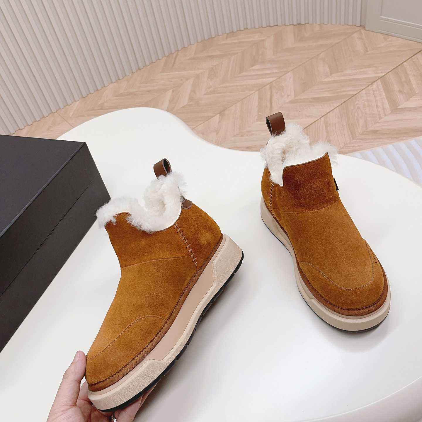 Amiri Malibu Shearling Lined Suede Boots - PerfectKickZ