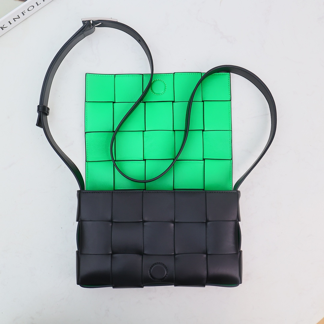 Bottega Veneta Cassette - PerfectKickZ