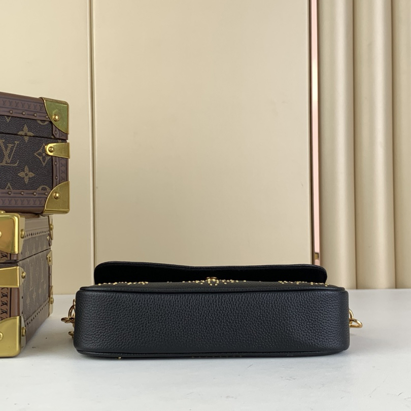 Louis Vuitton Wallet on Chain Ivy (23.5 x 12.0 x 4.3cm)  M82653 - 