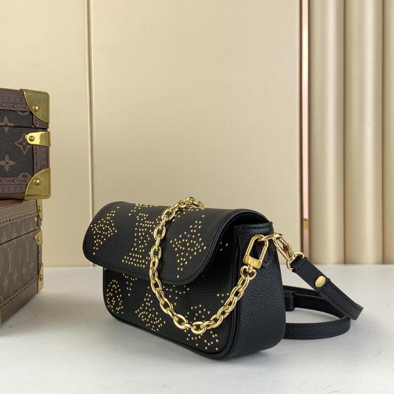 Louis Vuitton Wallet on Chain Ivy (23.5 x 12.0 x 4.3cm)  M82653 - 