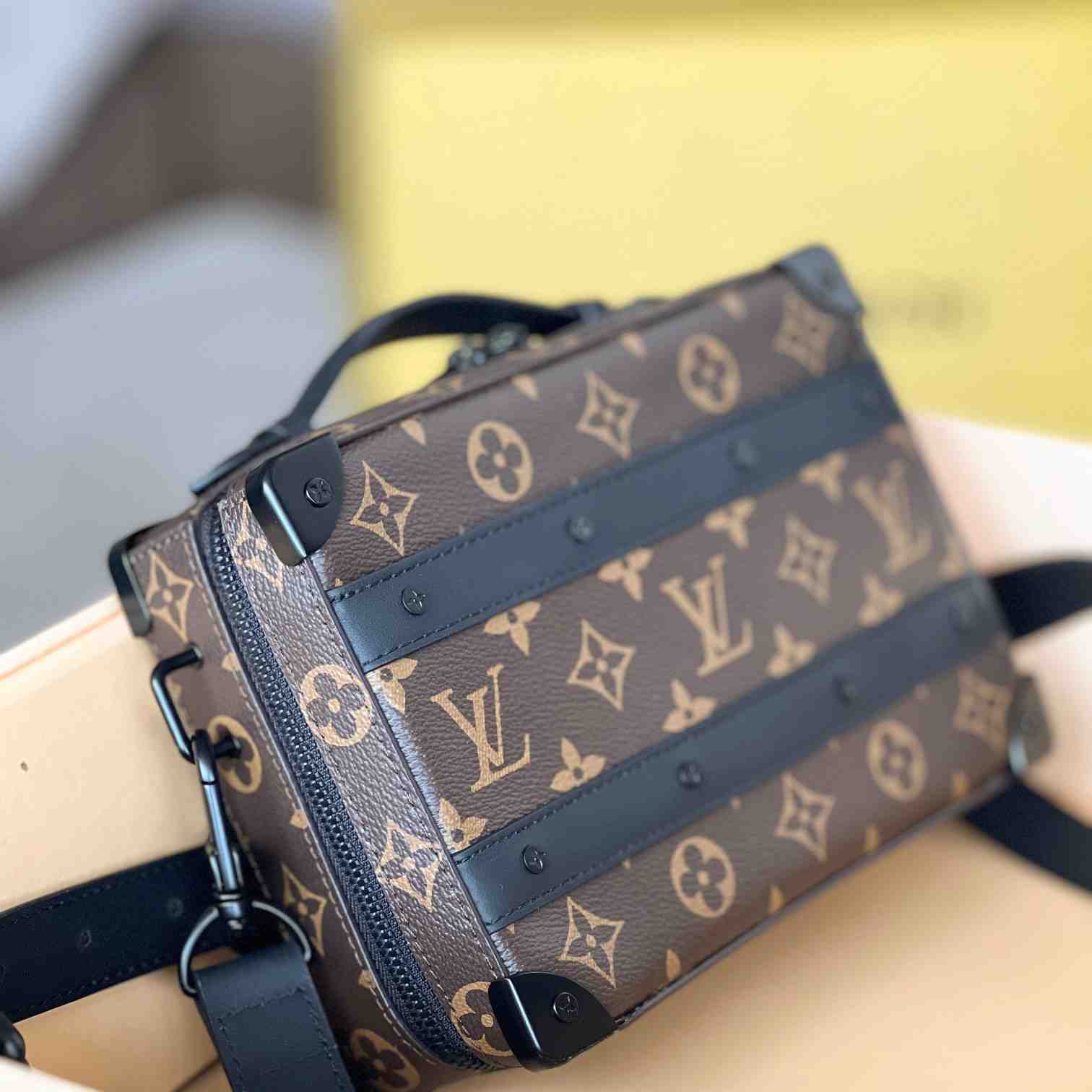 Louis Vuitton Handle Soft Trunk (21.5 x 15 x 7cm)   M45935 - 