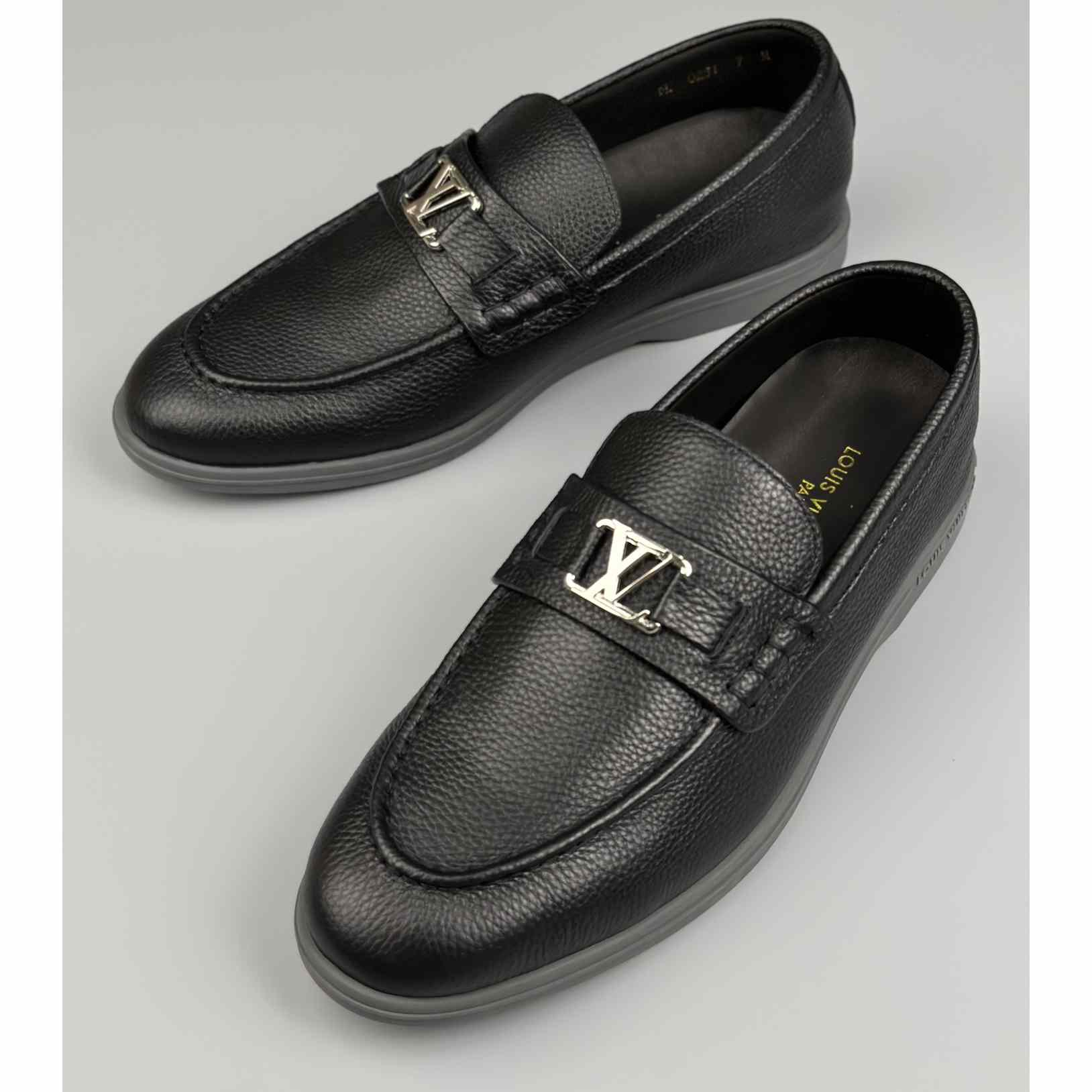 Louis Vuitton Estate Loafer    1A9Z6V - PerfectKickZ