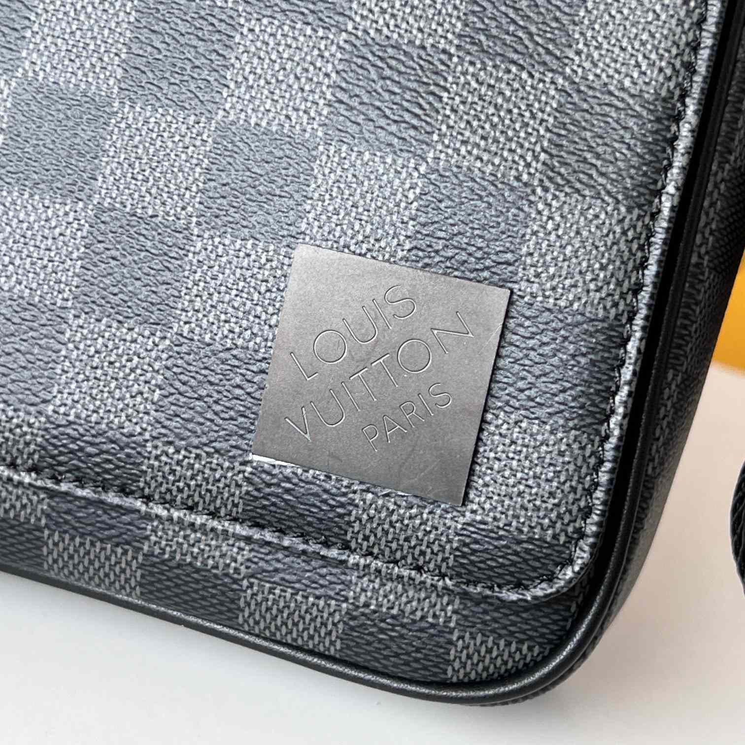 Louis Vuitton District PM (26 x 20 x 7cm)   N42710 - PerfectKickZ