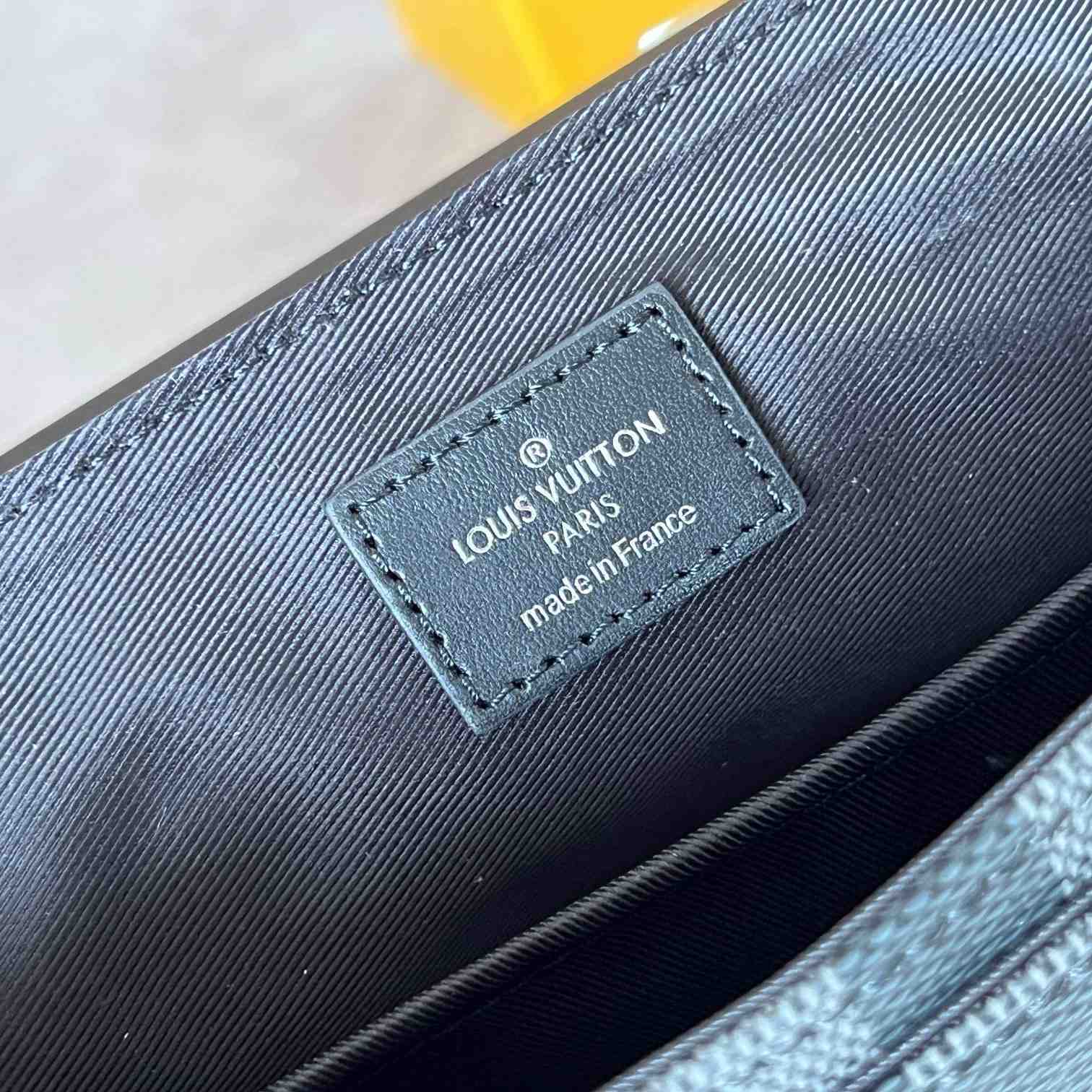 Louis Vuitton District PM (26 x 20 x 7cm)   N42710 - PerfectKickZ