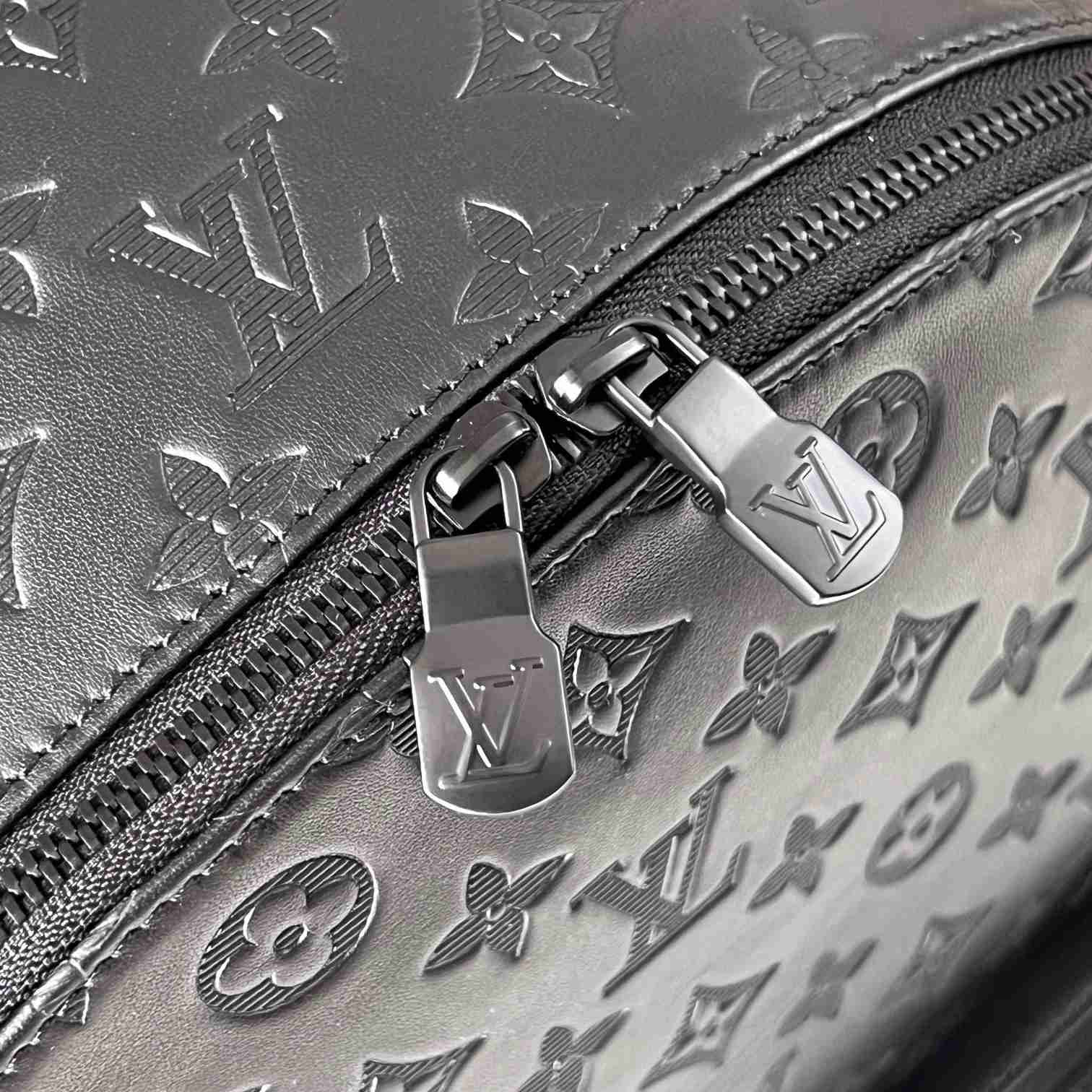 Louis Vuitton Racer Backpack  (33 x 41 x 18cm) M46109 - PerfectKickZ