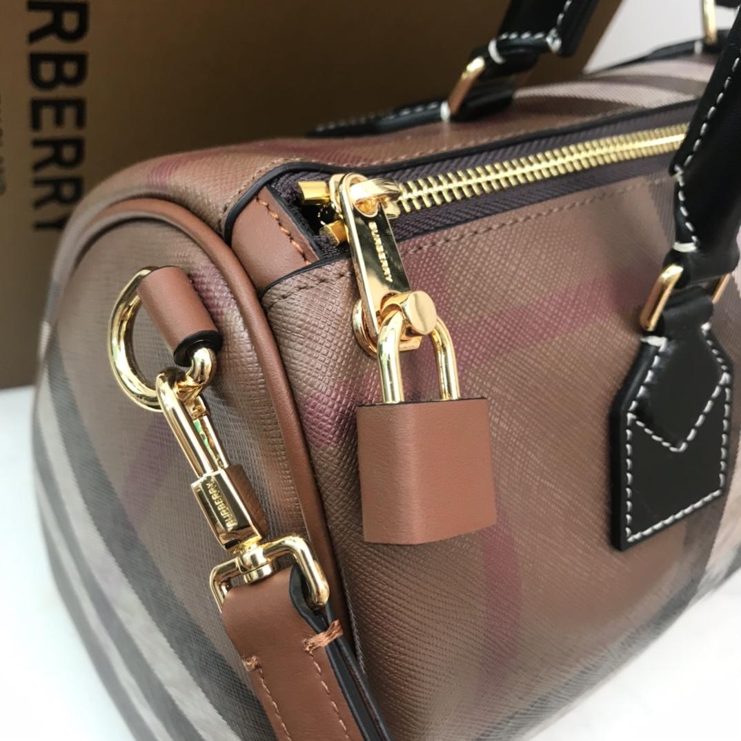 Burberry Medium Check-pattern Leather Bowling Bag (30 x 15 x 21cm) - PerfectKickZ