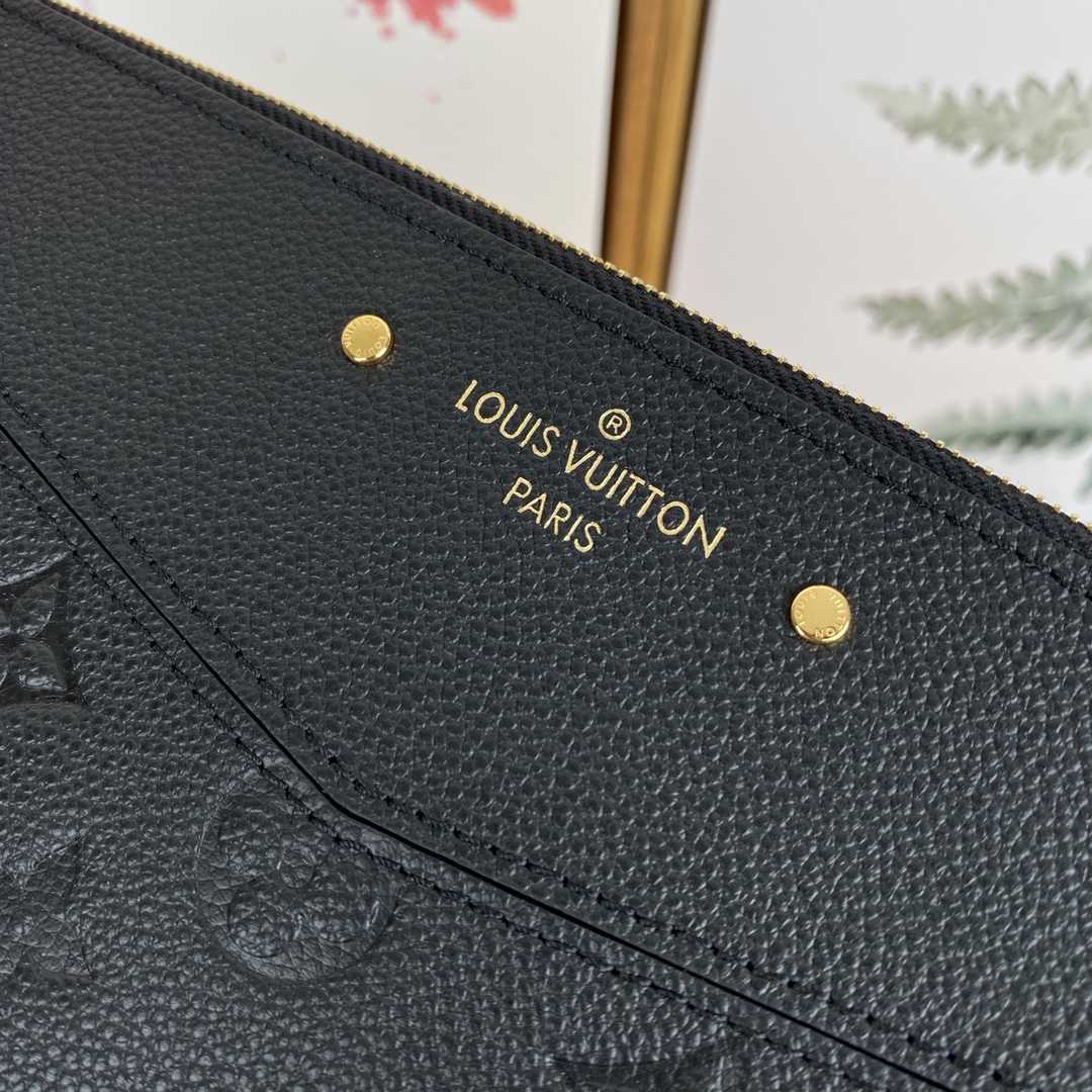 Louis Vuitton Daily Pouch  (29.5 x 21x 1cm)  M62937 - PerfectKickZ