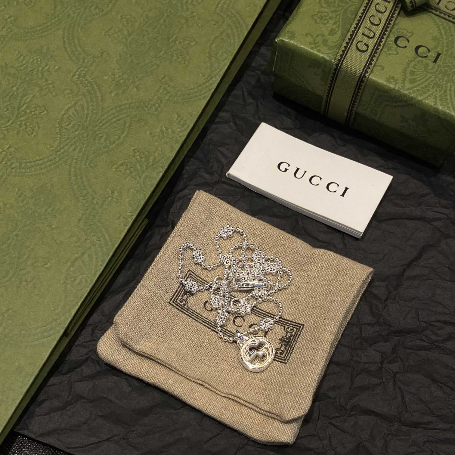 Gucci Interlocking G Necklace In Silver - 