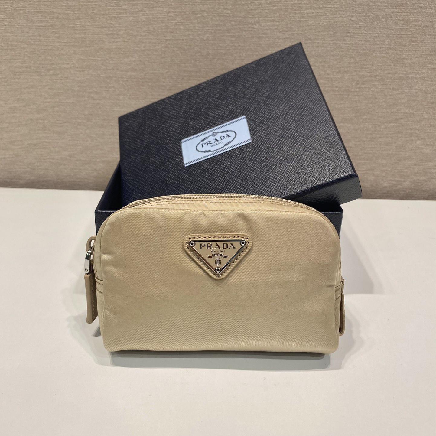 Prada Re-Nylon Necessaire - PerfectKickZ