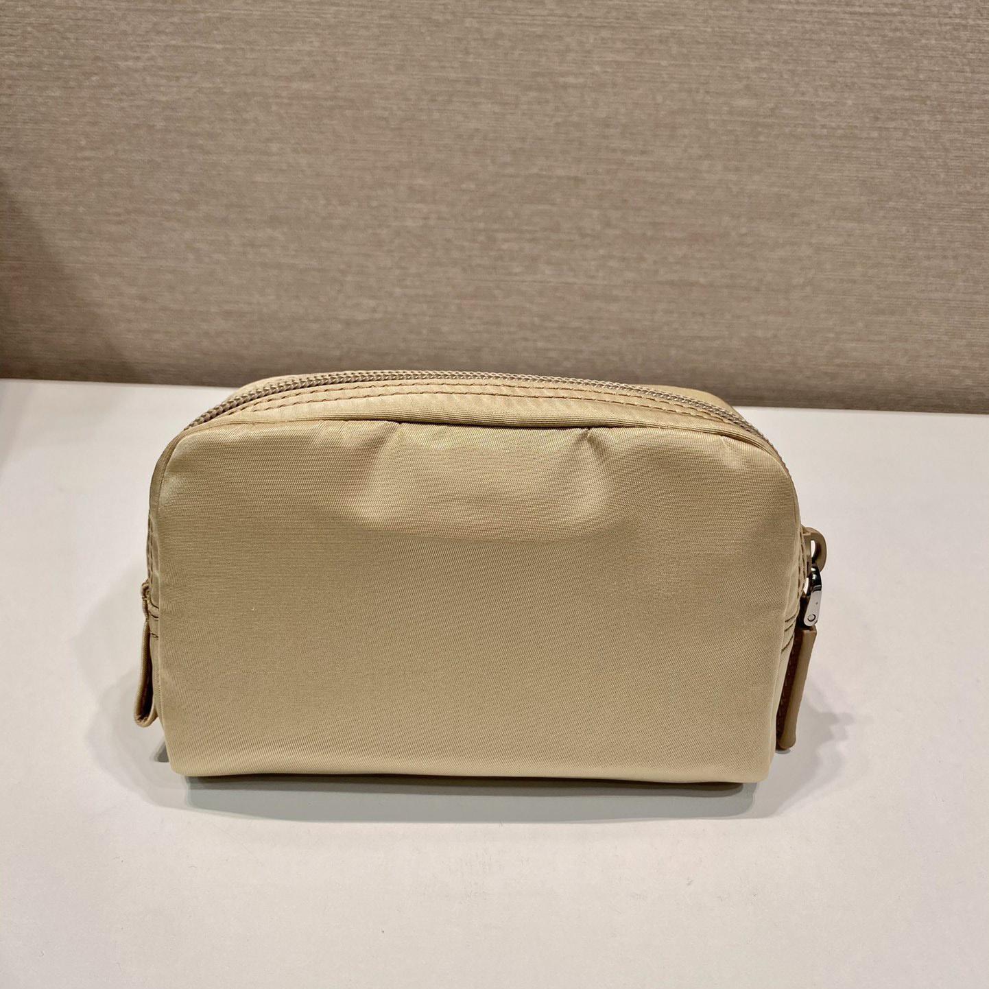 Prada Re-Nylon Necessaire - PerfectKickZ