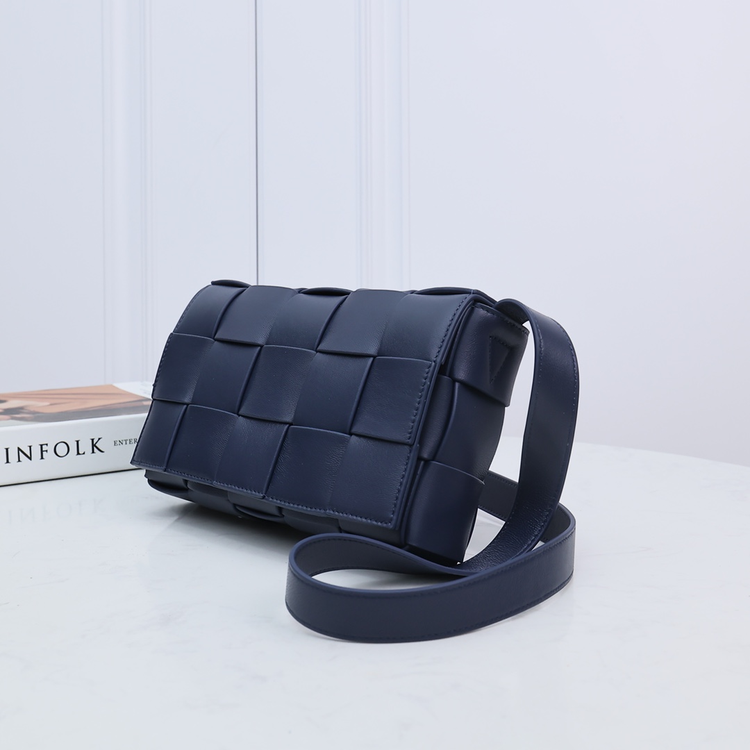 Bottega Veneta Cassette - PerfectKickZ