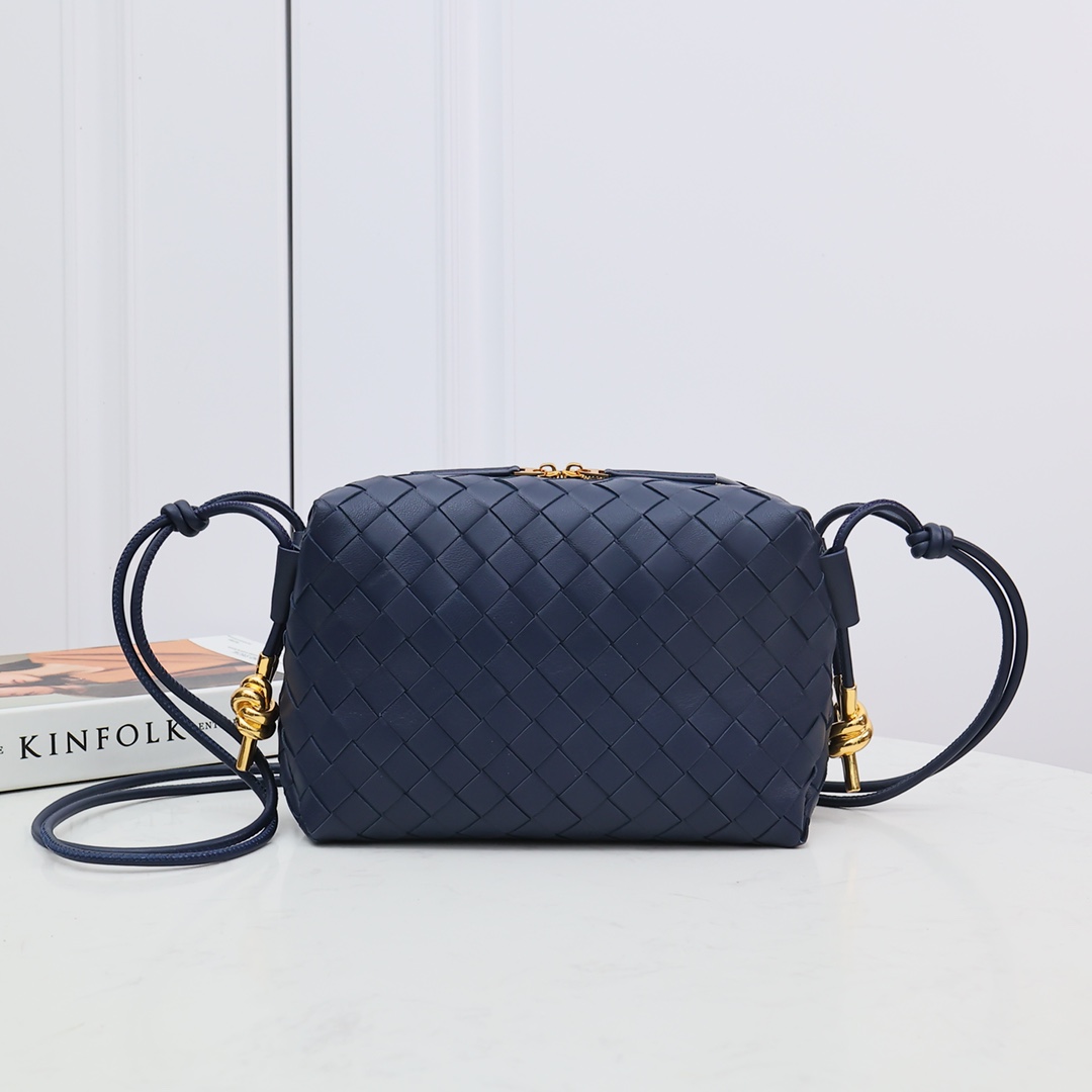 Bottega Veneta Small Loop Camera Bag - PerfectKickZ