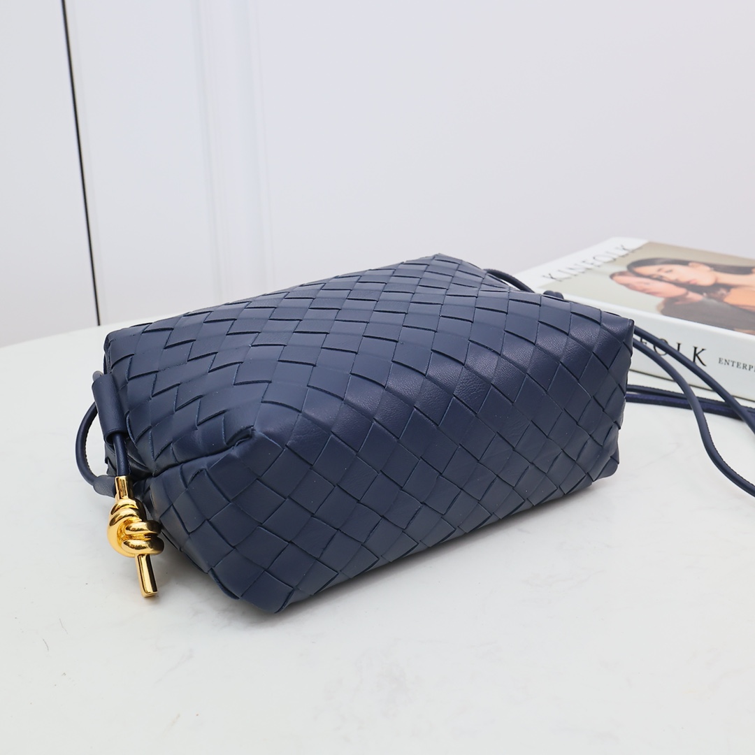 Bottega Veneta Small Loop Camera Bag - PerfectKickZ