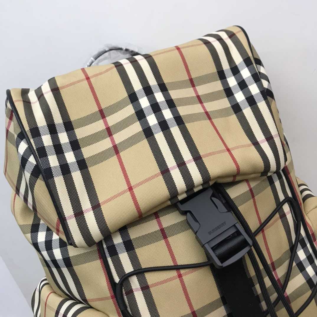 Burberry Murray Archive Check Drawstring Fasten Backpack (30 x 17 x 50cm) - PerfectKickZ