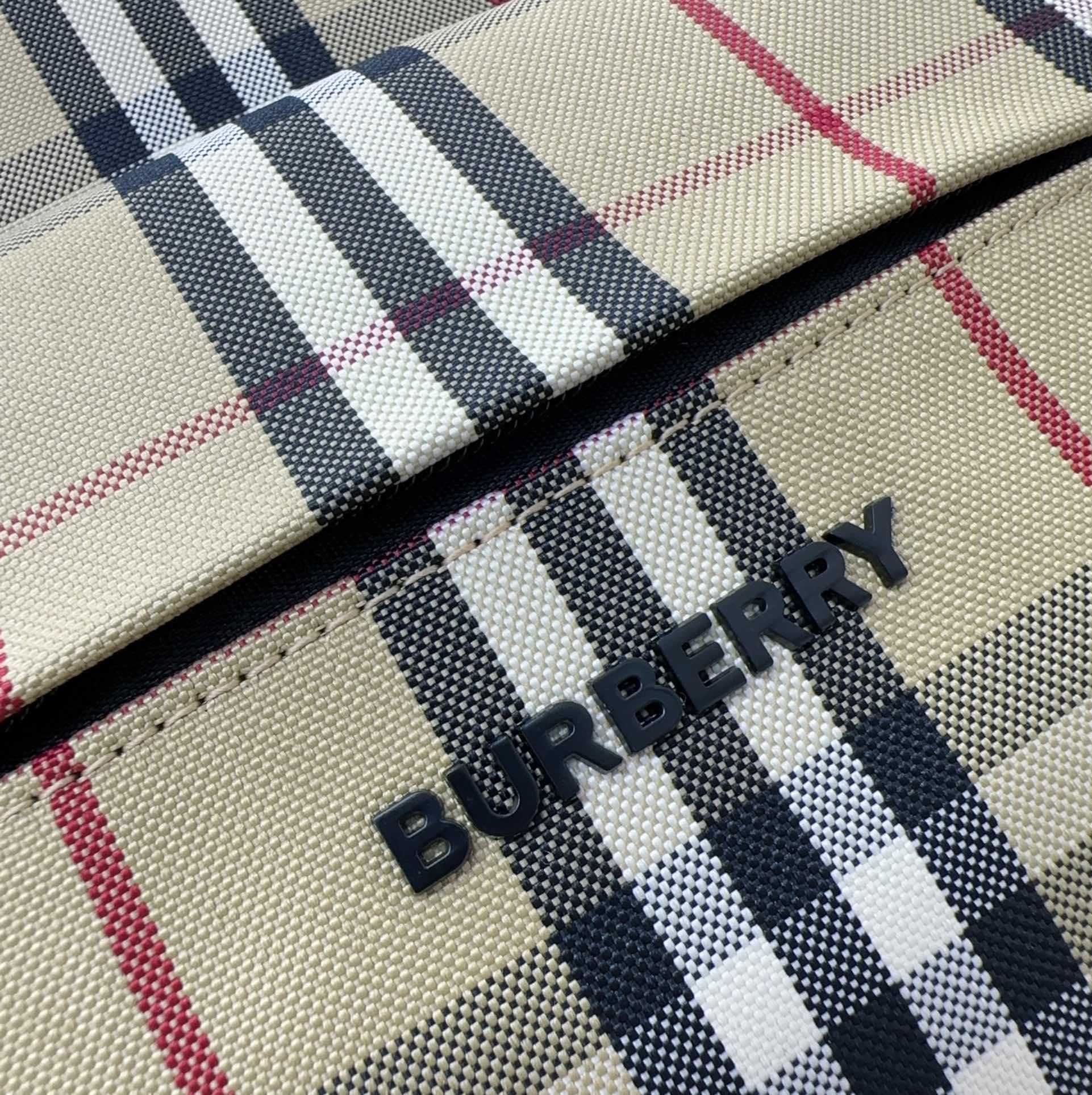 Burberry Checked Fabric Backpack  (30.5-14.5-42.5cm) - PerfectKickZ