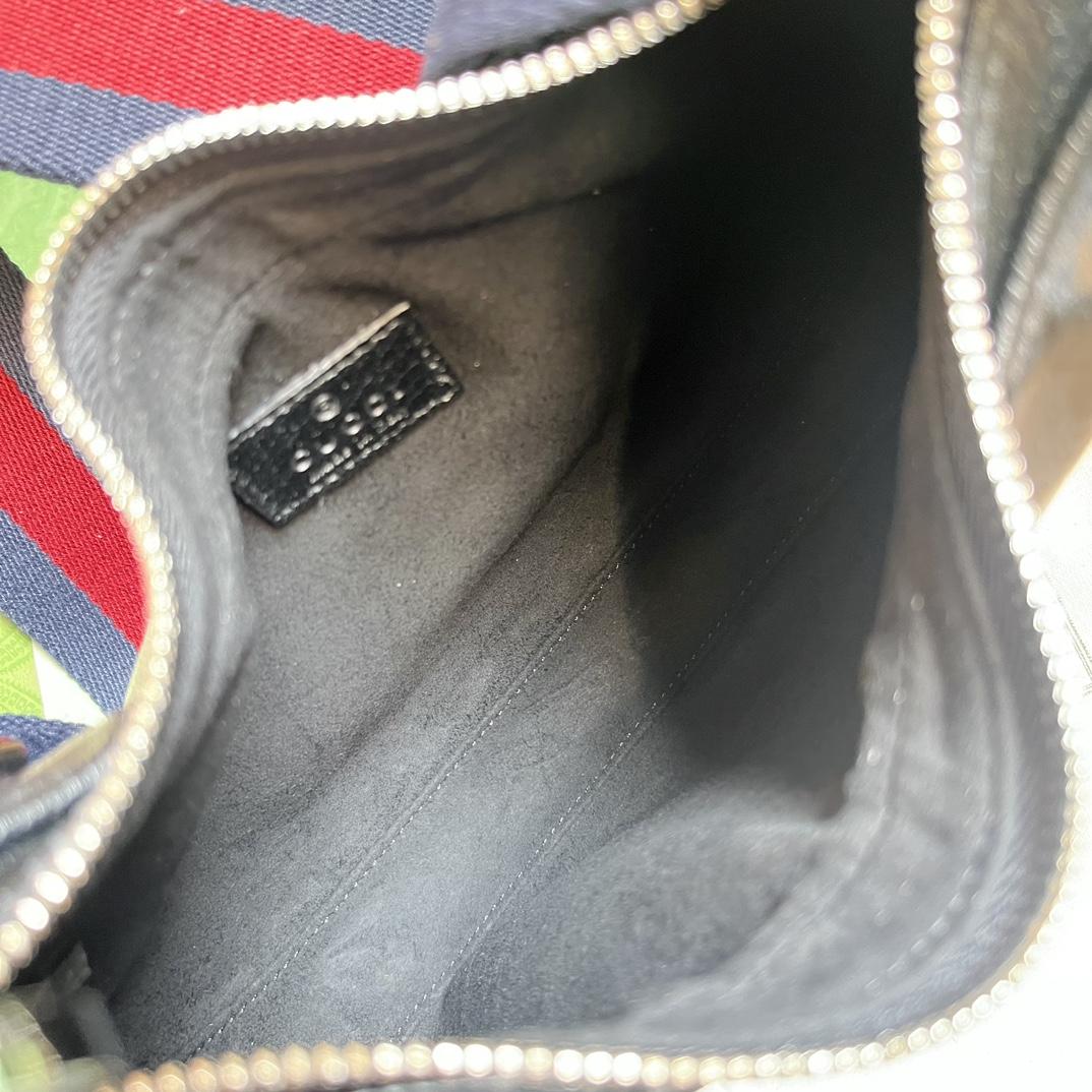 Gucci Attache Small Shoulder Bag (23x 22x 5cm) - PerfectKickZ