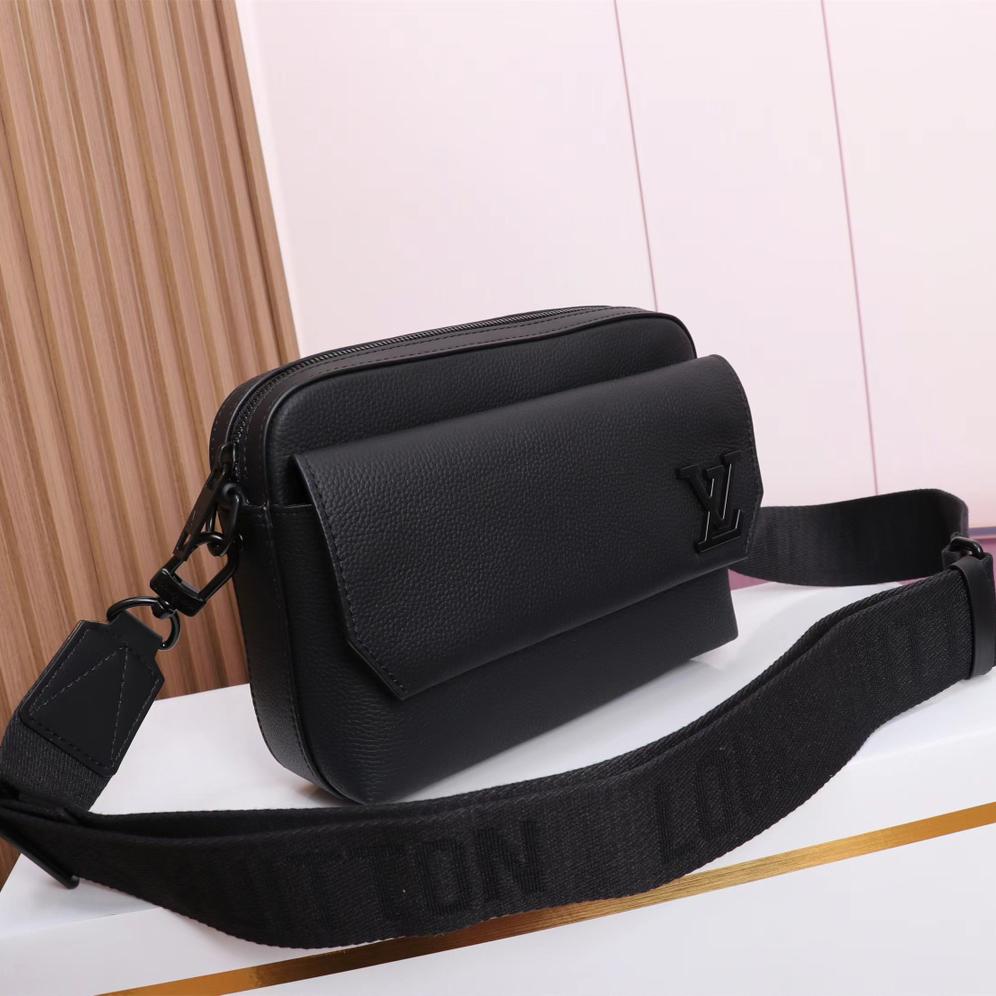 Louis Vuitton Fastline Messenger (23.5 x 18.x 7cm)   M22482 - 