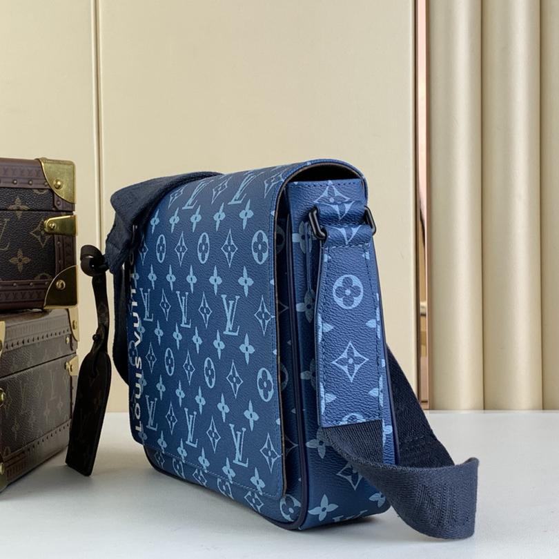 Louis Vuitton District PM  M23785 - PerfectKickZ