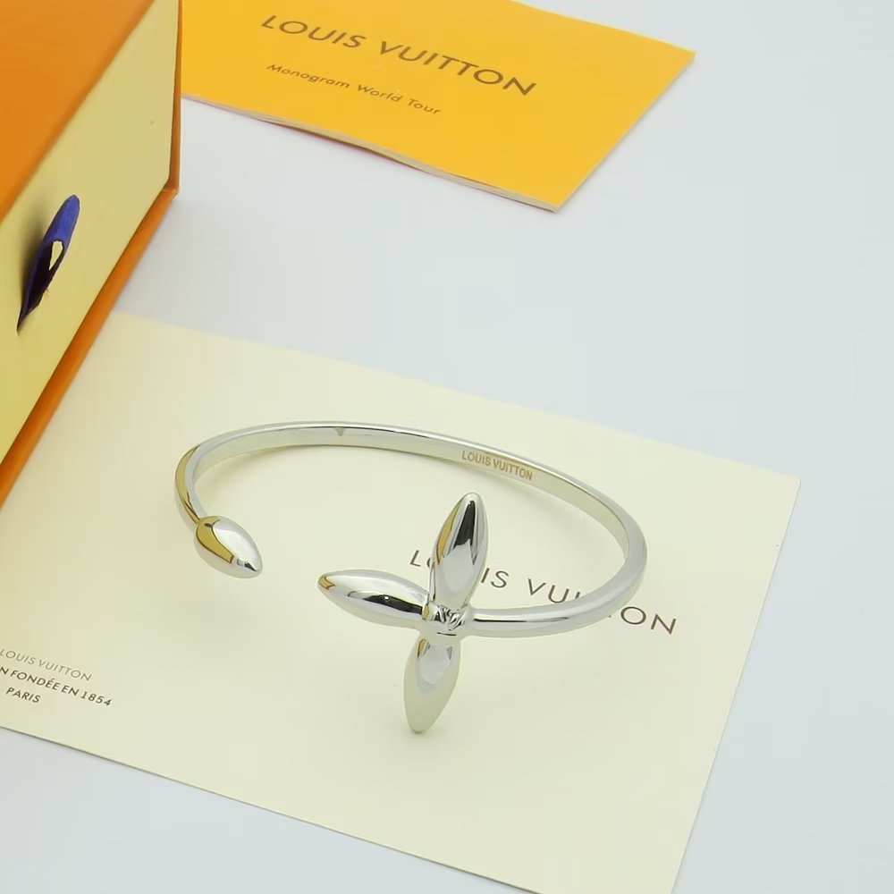 Louis Vuitton Louisette Bracelet - PerfectKickZ