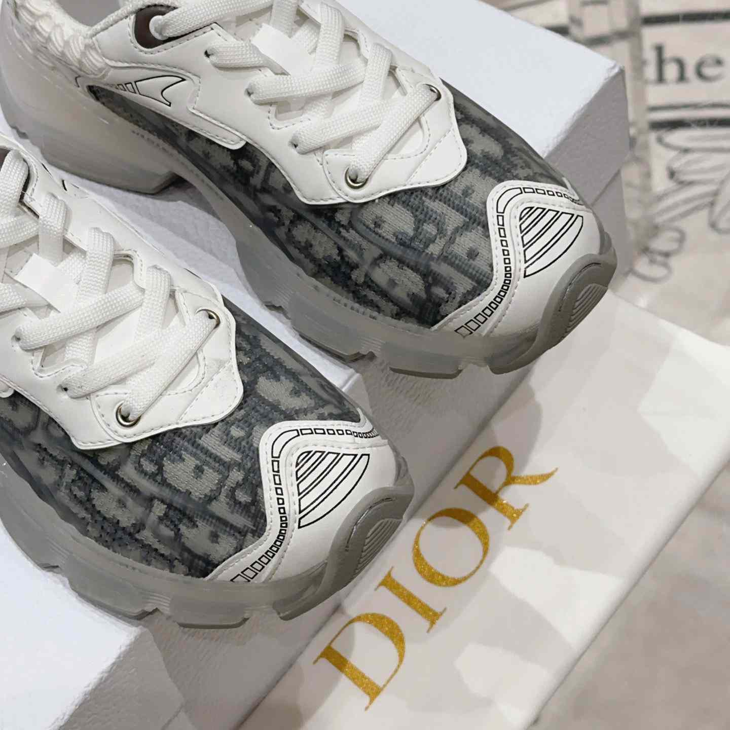 Dior Vibe Sneaker - 
