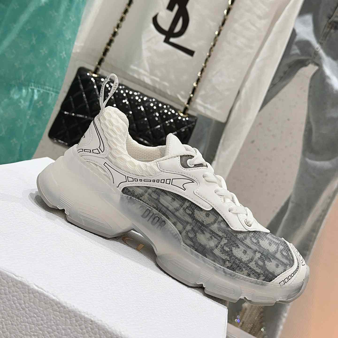 Dior Vibe Sneaker - 