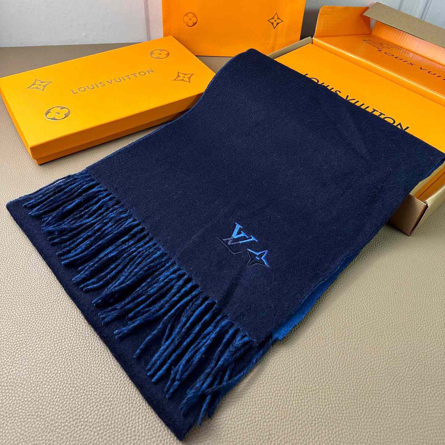 Louis Vitton LV Dual Scarf - PerfectKickZ