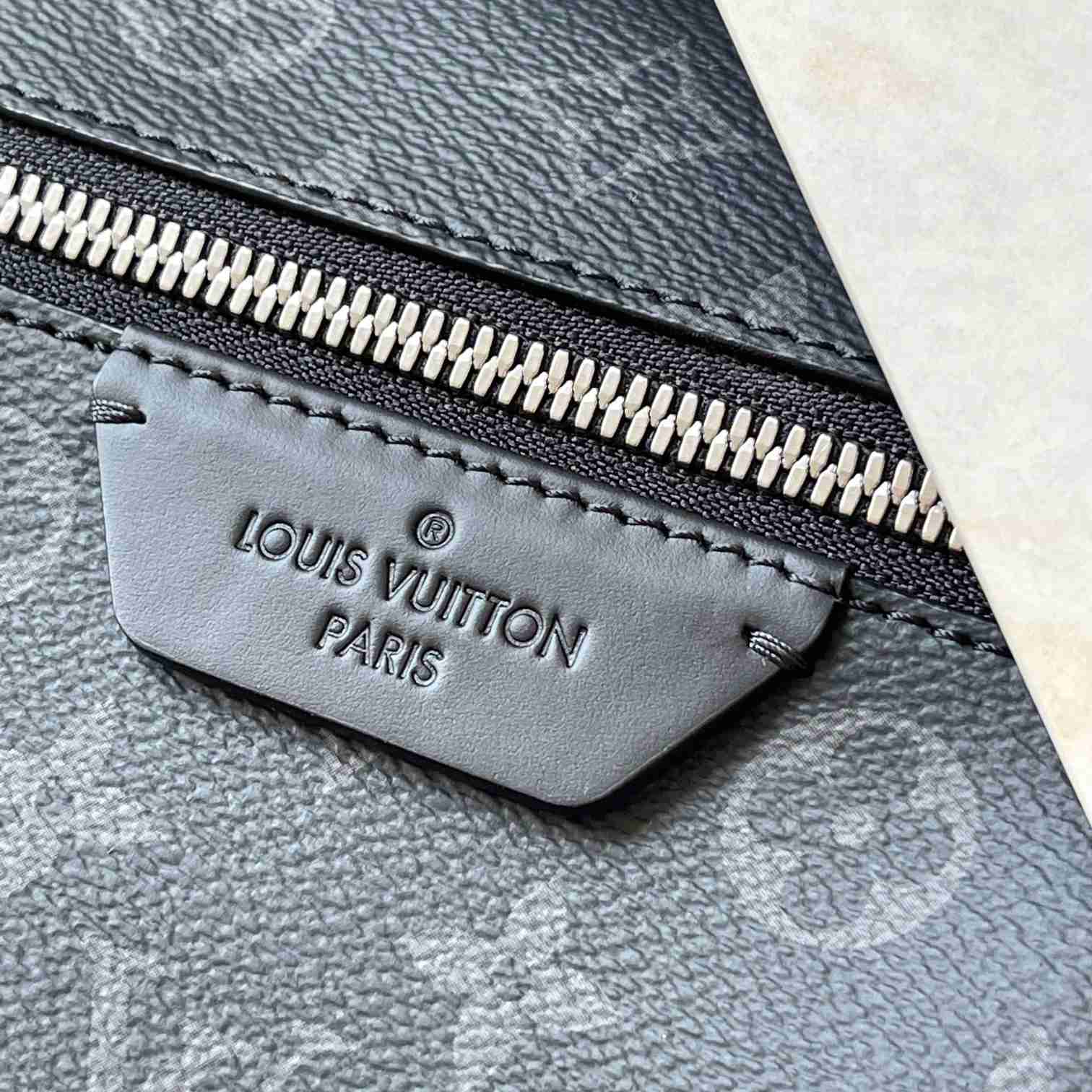 Louis Vuitton Discovery Backpack PM  (29*38*20cm)     M22558 - PerfectKickZ