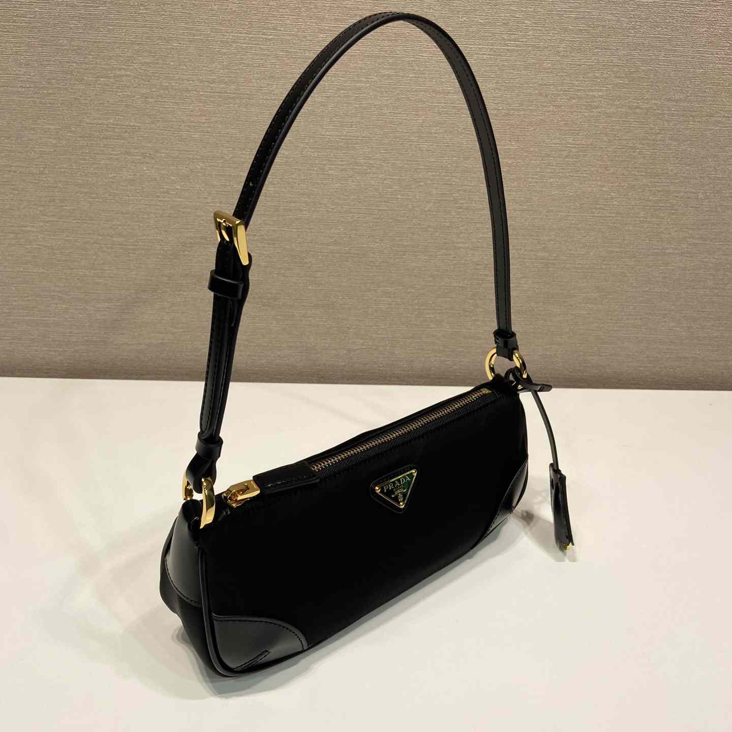 Prada Re-Edition 2002 Re-Nylon And Brushed Leather Shoulder Bag - PerfectKickZ