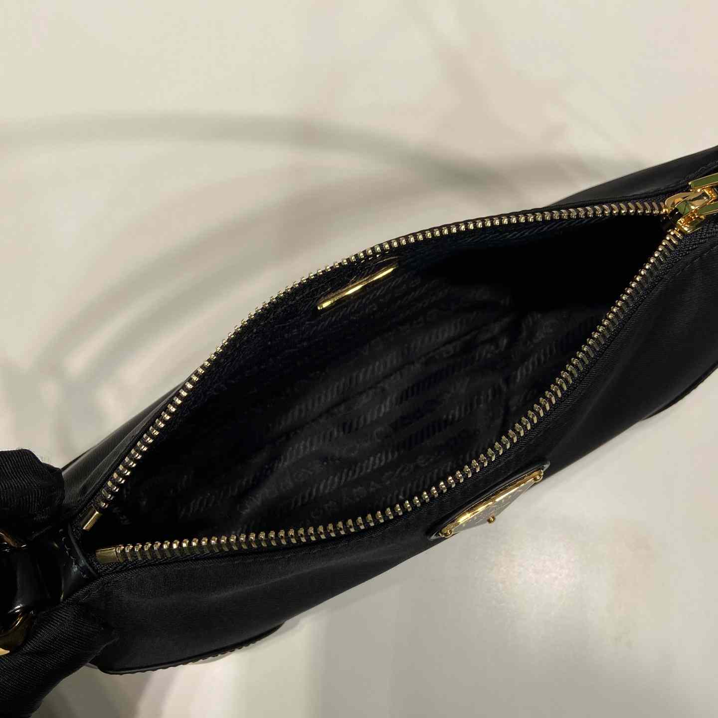Prada Re-Edition 2002 Re-Nylon And Brushed Leather Shoulder Bag - PerfectKickZ