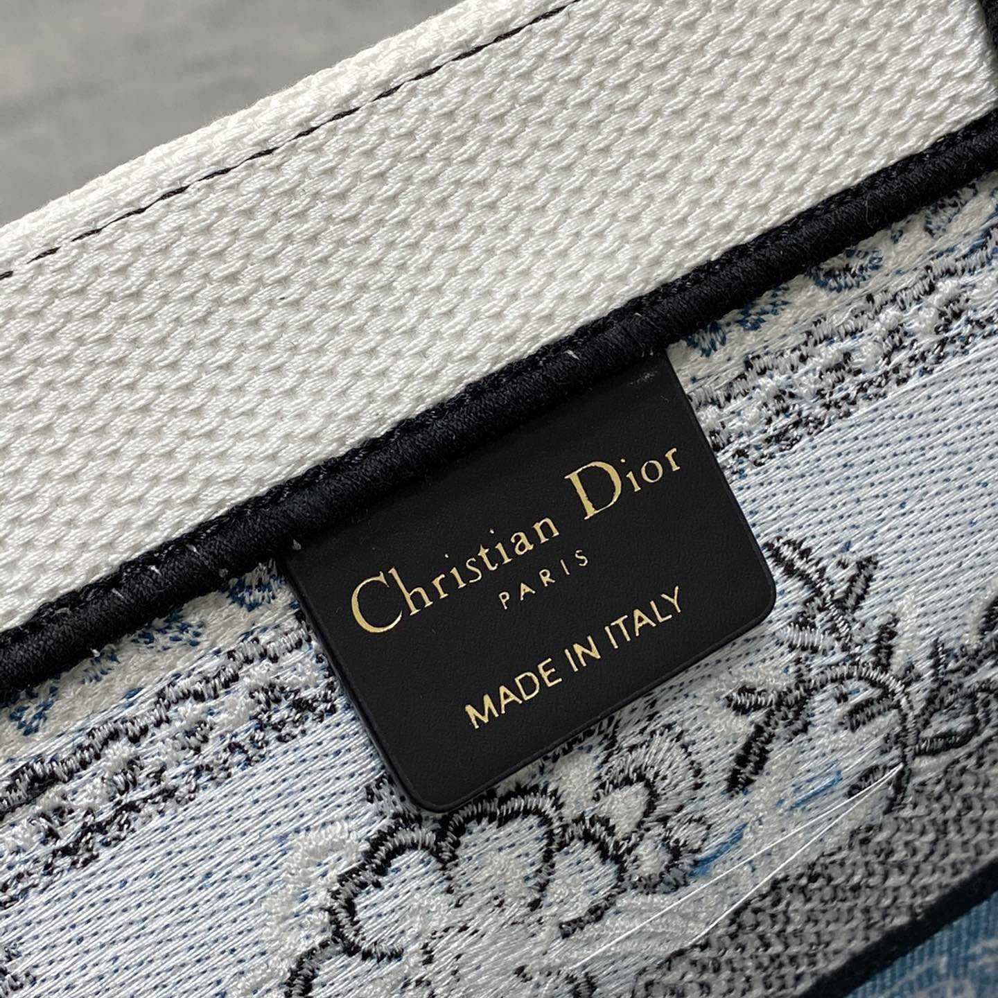 Dior Medium Dior Book Tote - PerfectKickZ