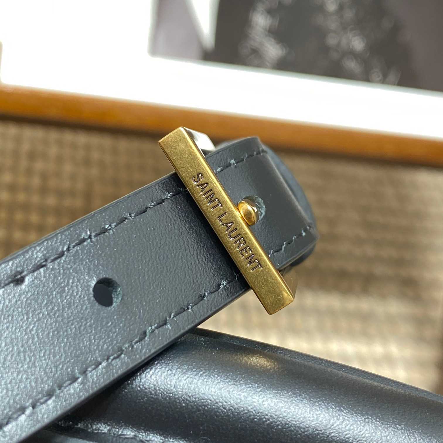 Saint Laurent Le 37 Small In Shiny Leather - PerfectKickZ