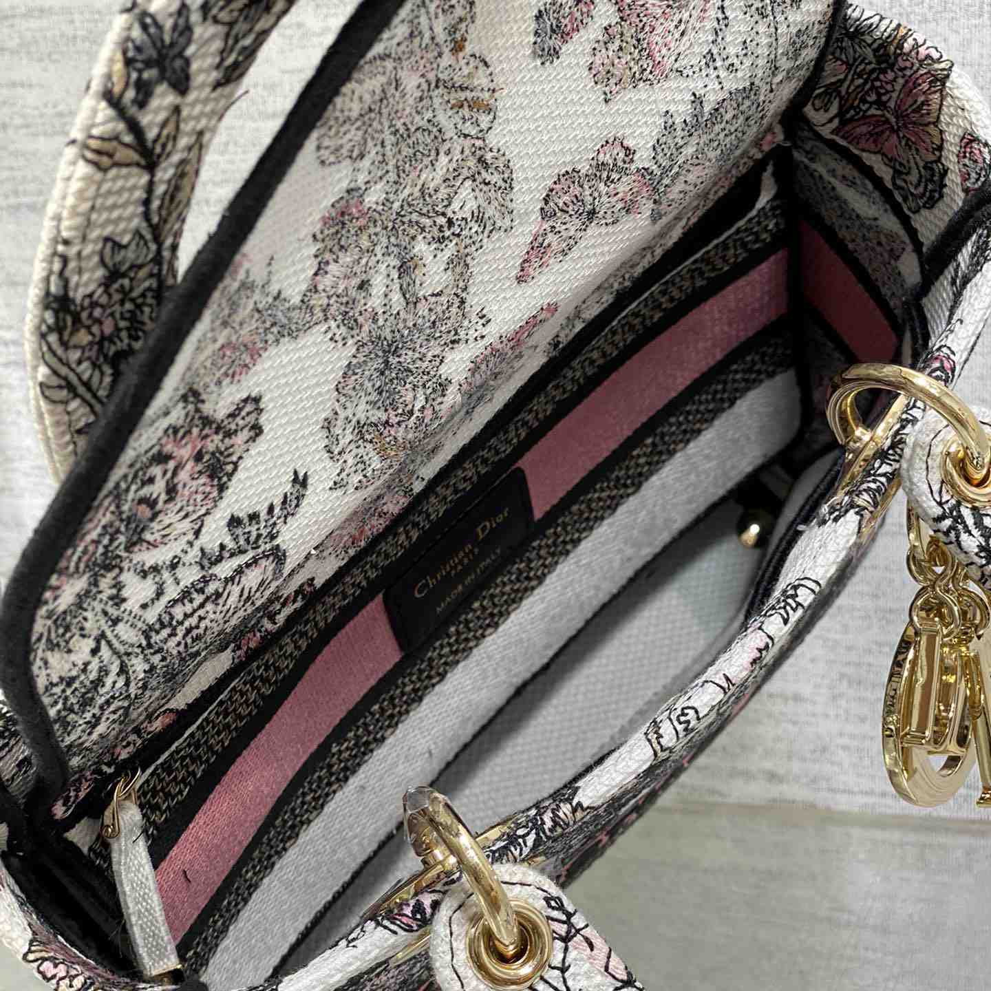 Dior Medium Lady D-lite Bag - PerfectKickZ