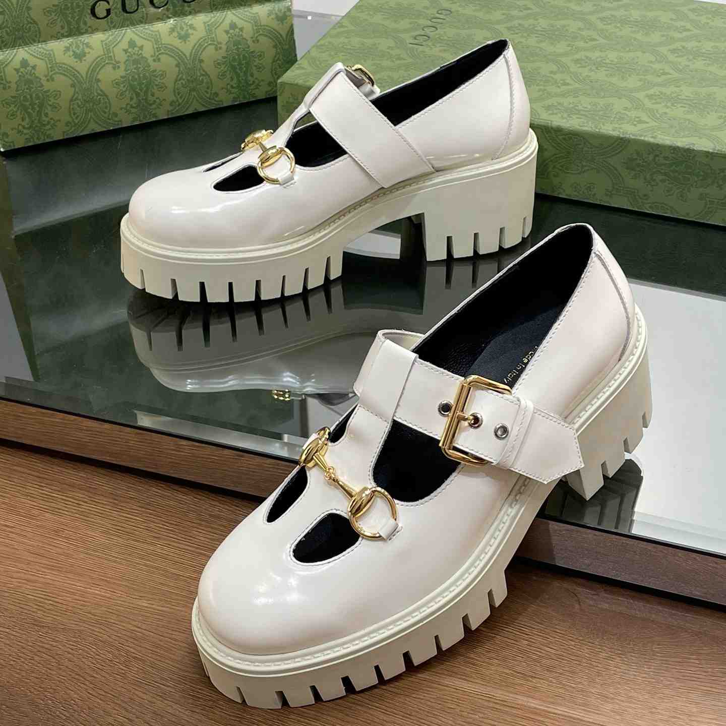 Gucci Women's Loafer With Horsebit - 