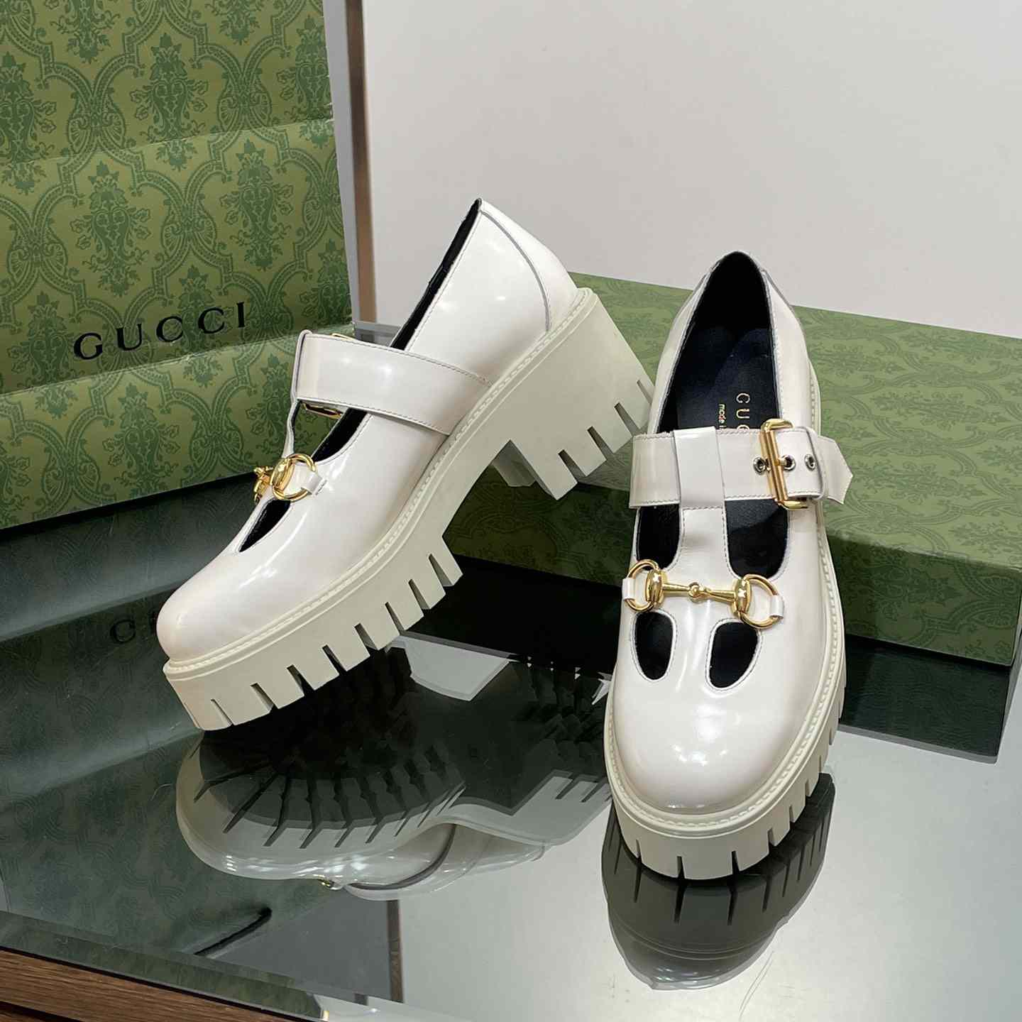 Gucci Women's Loafer With Horsebit - 