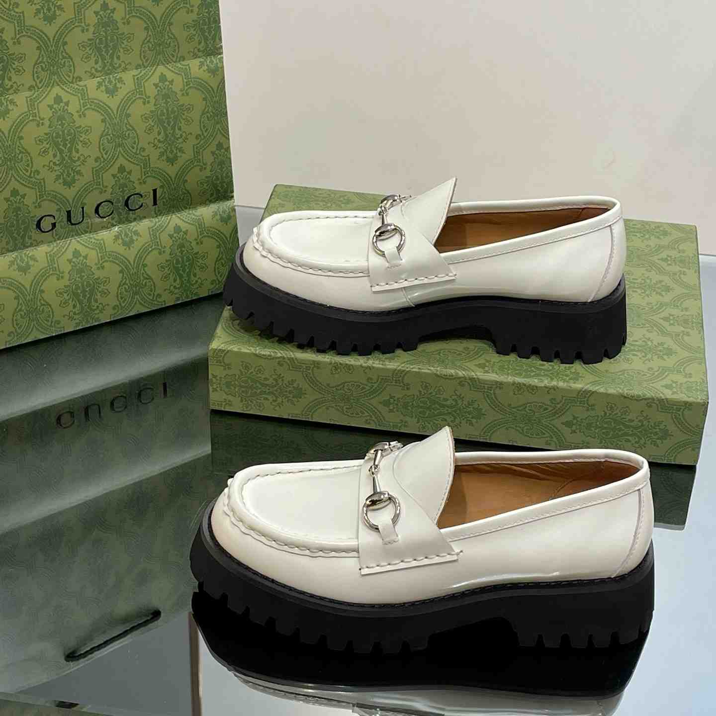 Gucci Women's Loafer With Horsebit - 