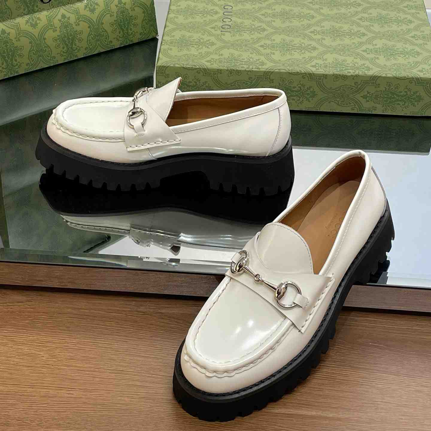 Gucci Women's Loafer With Horsebit - 