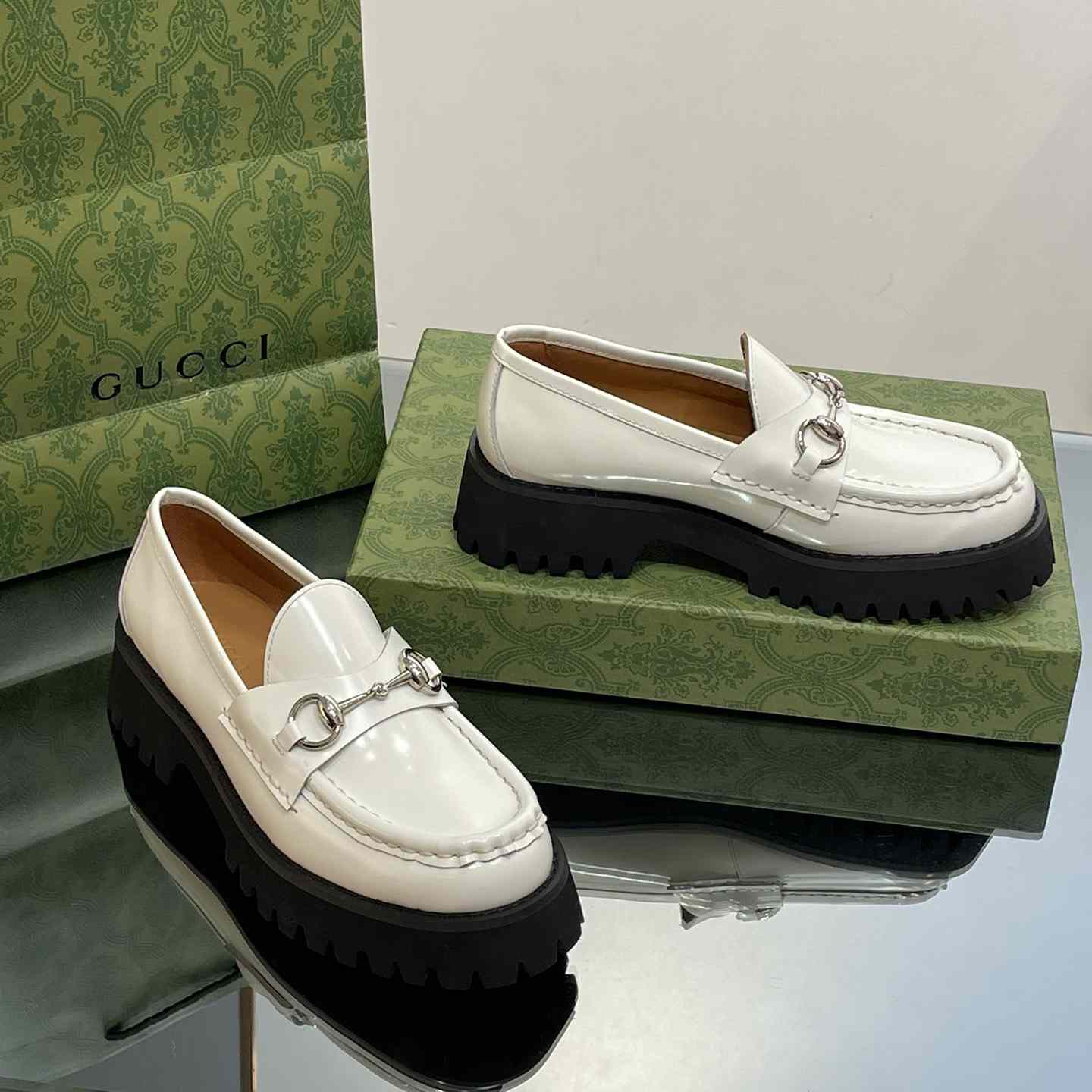 Gucci Women's Loafer With Horsebit - PerfectKickZ