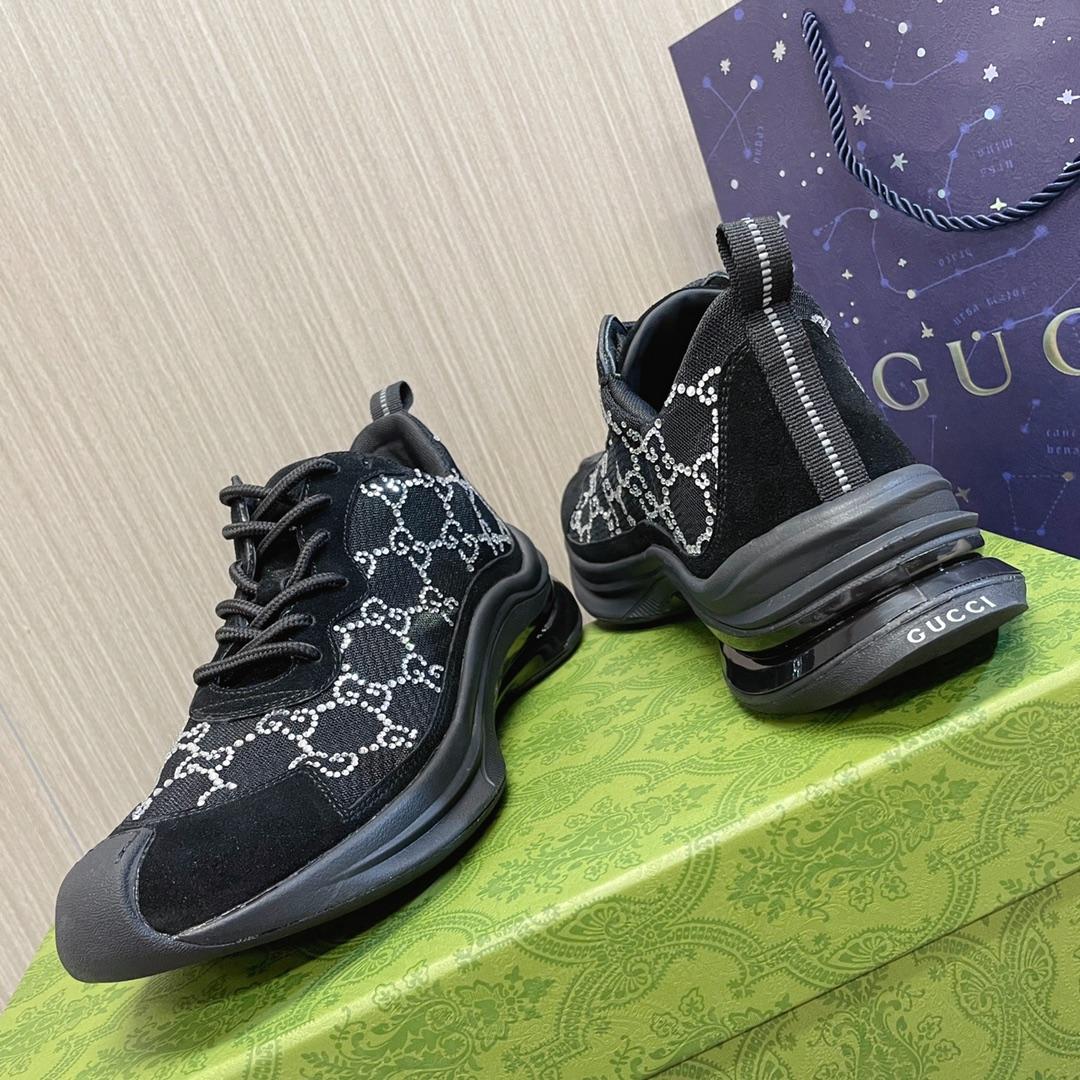 Gucci Women's Run Sneaker - PerfectKickZ