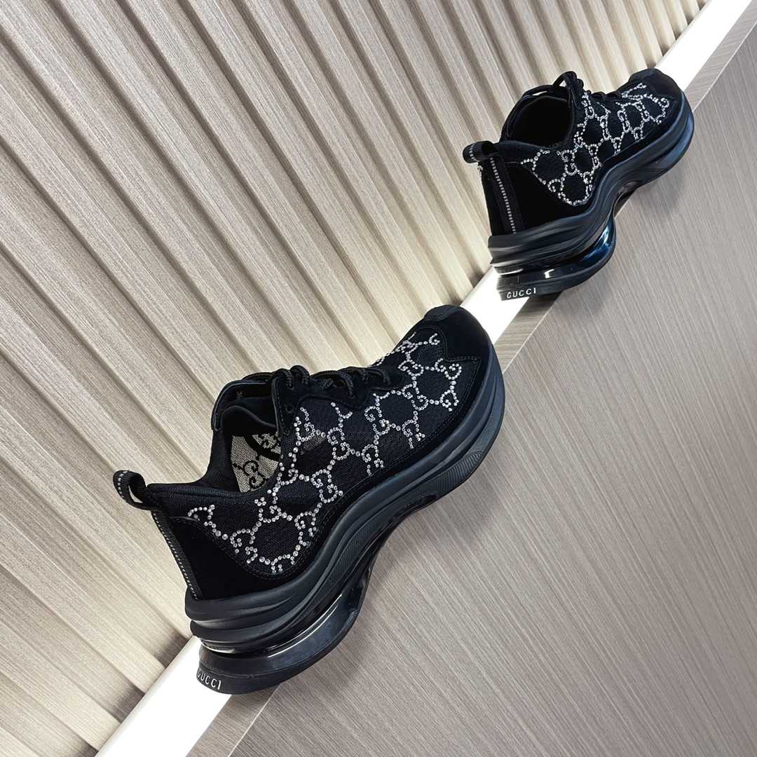 Gucci Women's Run Sneaker - PerfectKickZ