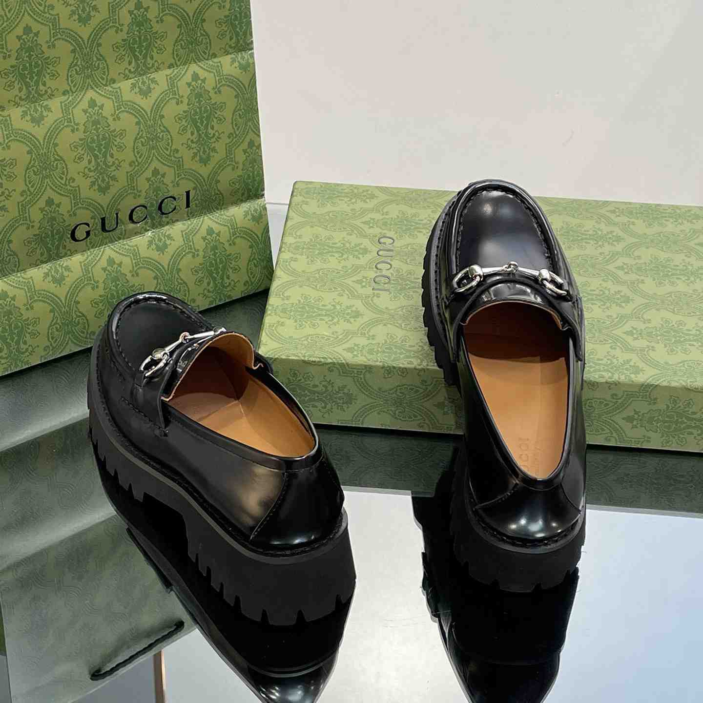 Gucci Women's Loafer With Horsebit - PerfectKickZ