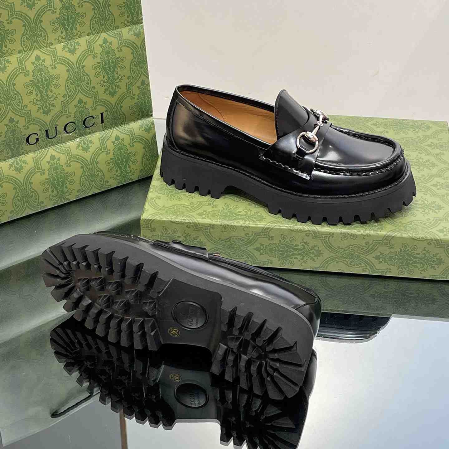 Gucci Women's Loafer With Horsebit - PerfectKickZ